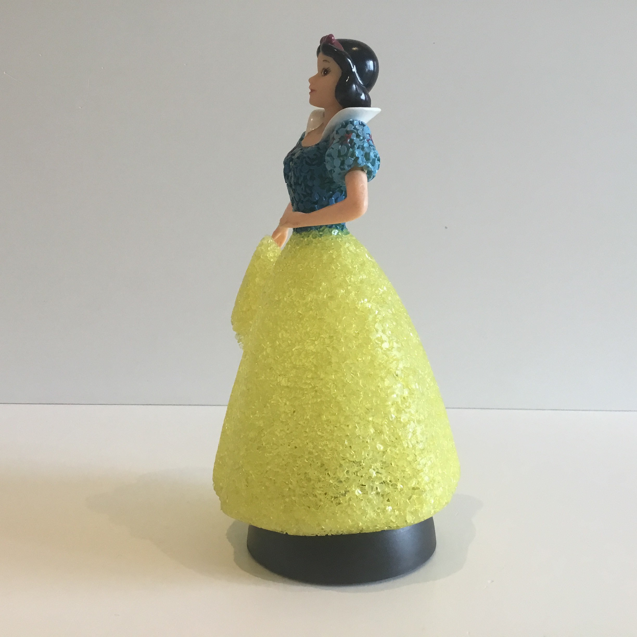 Vintage Disney Lamp – Snow White Lighted Night Figurine (Home Décor Collectible) — photo 8 of 10