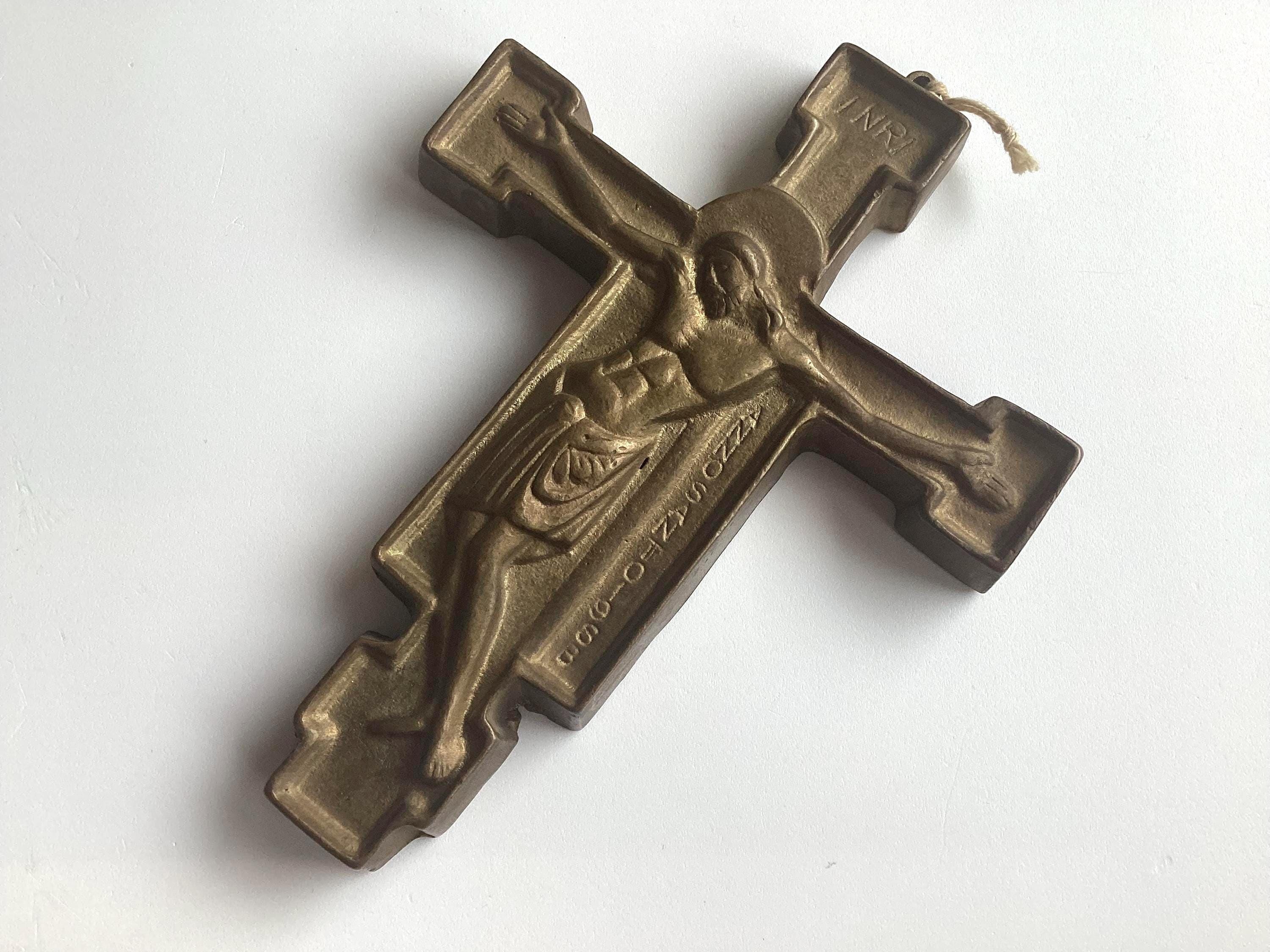 Bronze Crucifix | 1983 Jubilee of Redemption Made in Italy — photo 4 of 10