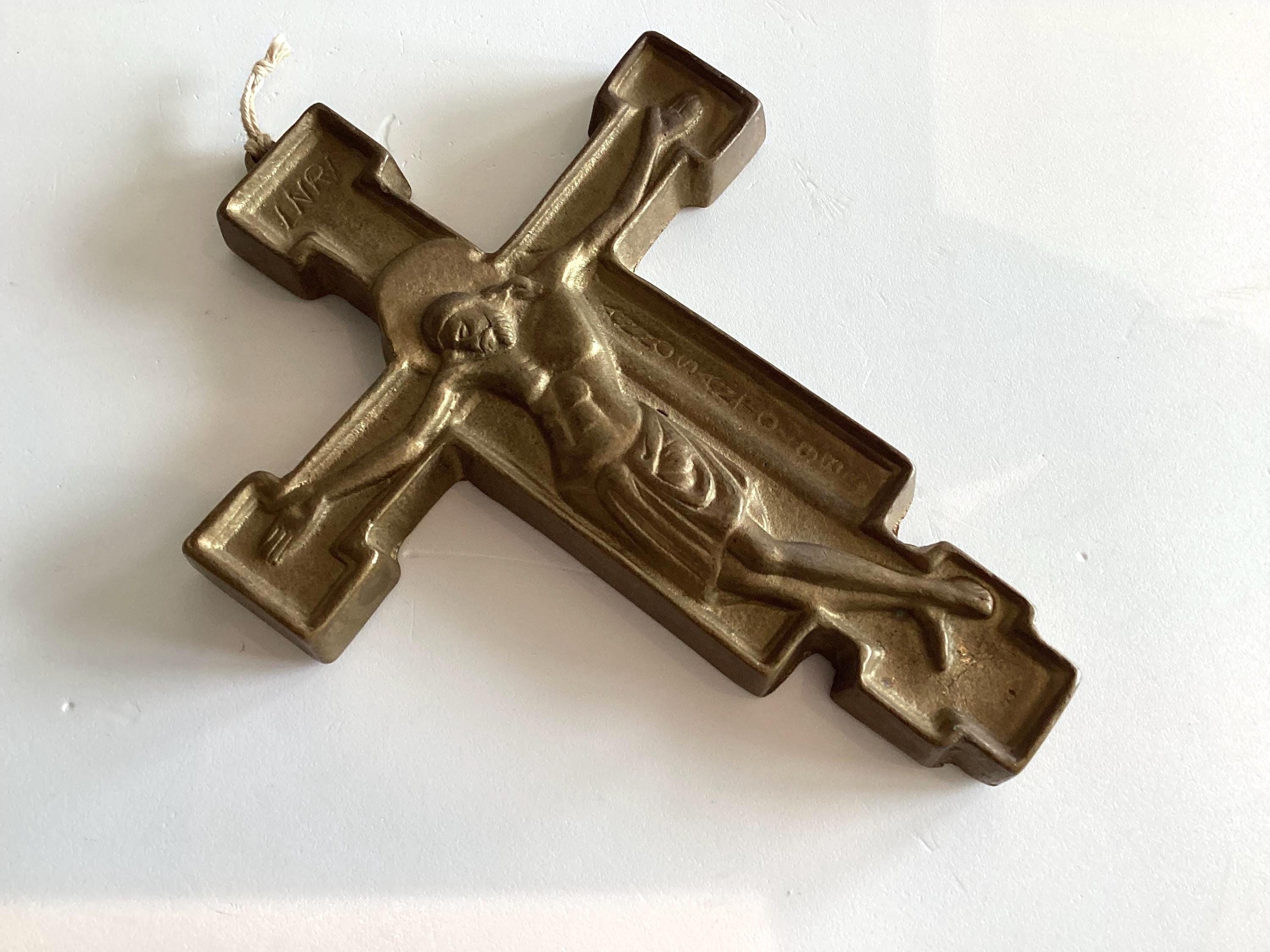 Bronze Crucifix | 1983 Jubilee of Redemption Made in Italy — photo 5 of 10