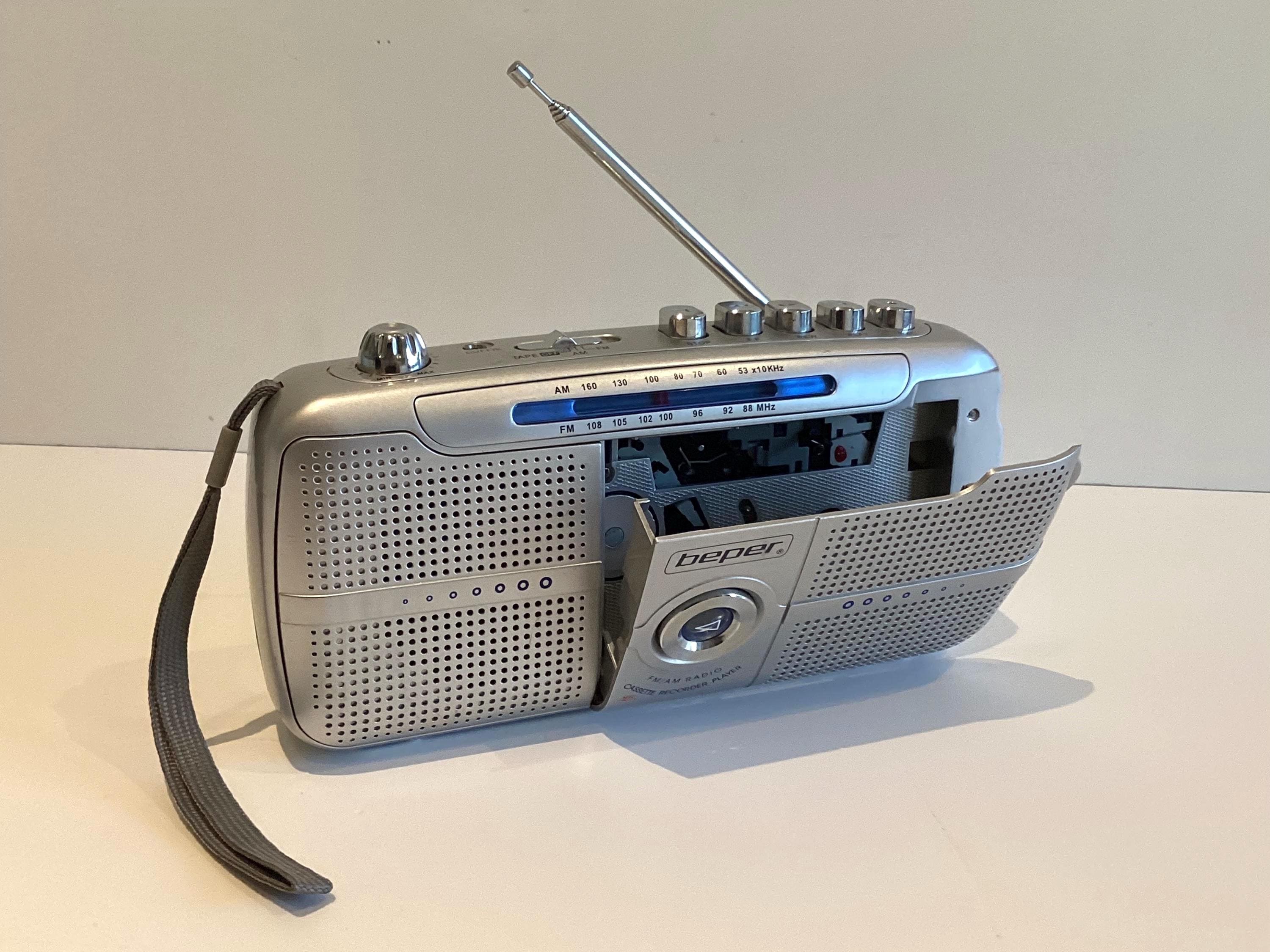 Vintage Radio Cassette | Beper EL.2021 Y2K Silver, Discontinued Italian Portable — photo 2 of 10