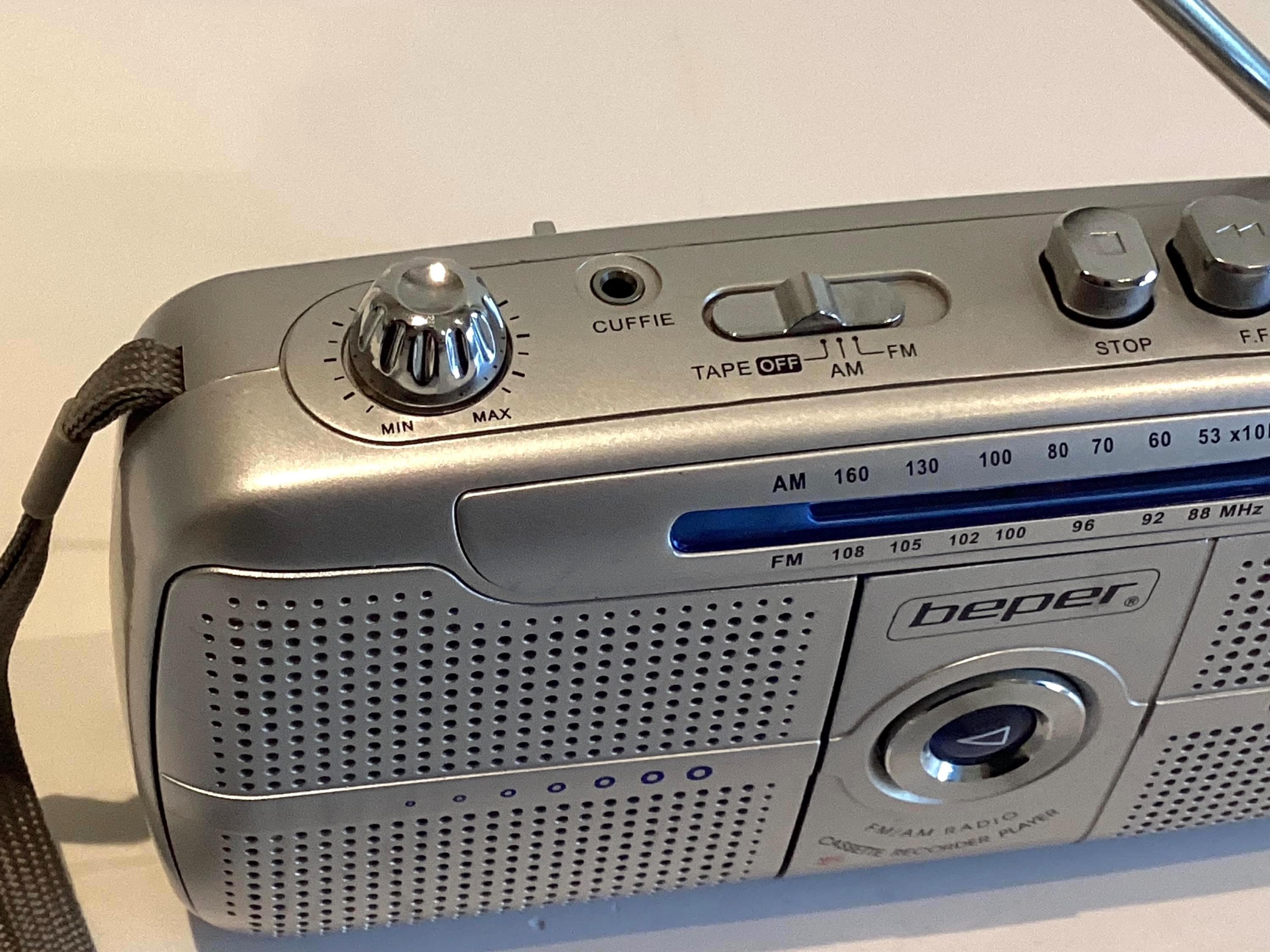 Vintage Radio Cassette | Beper EL.2021 Y2K Silver, Discontinued Italian Portable — photo 6 of 10