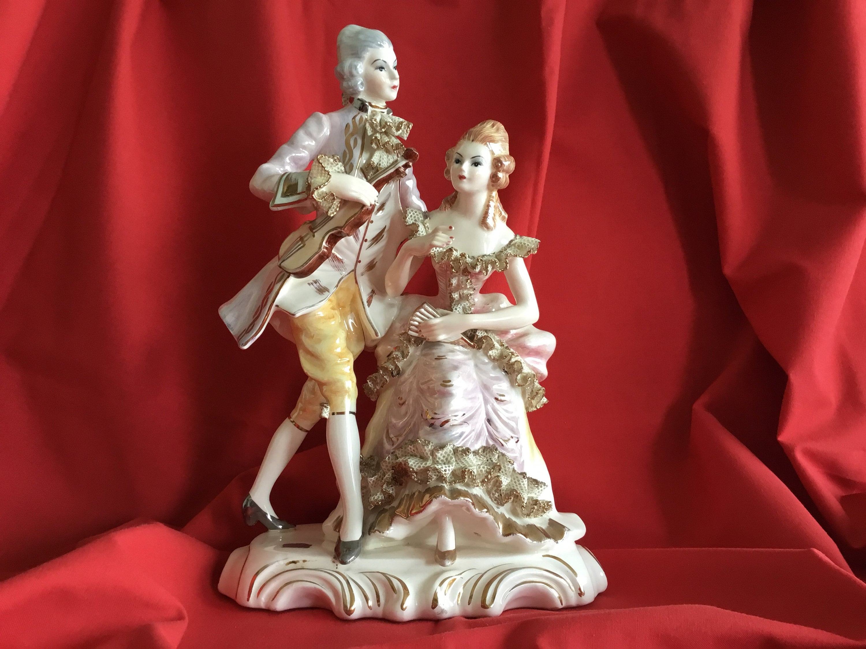 Vintage Porcelain Figurine | 1940s Sphinx Holland, Iridescent Courtiers Couple Gold Details — photo 3 of 11