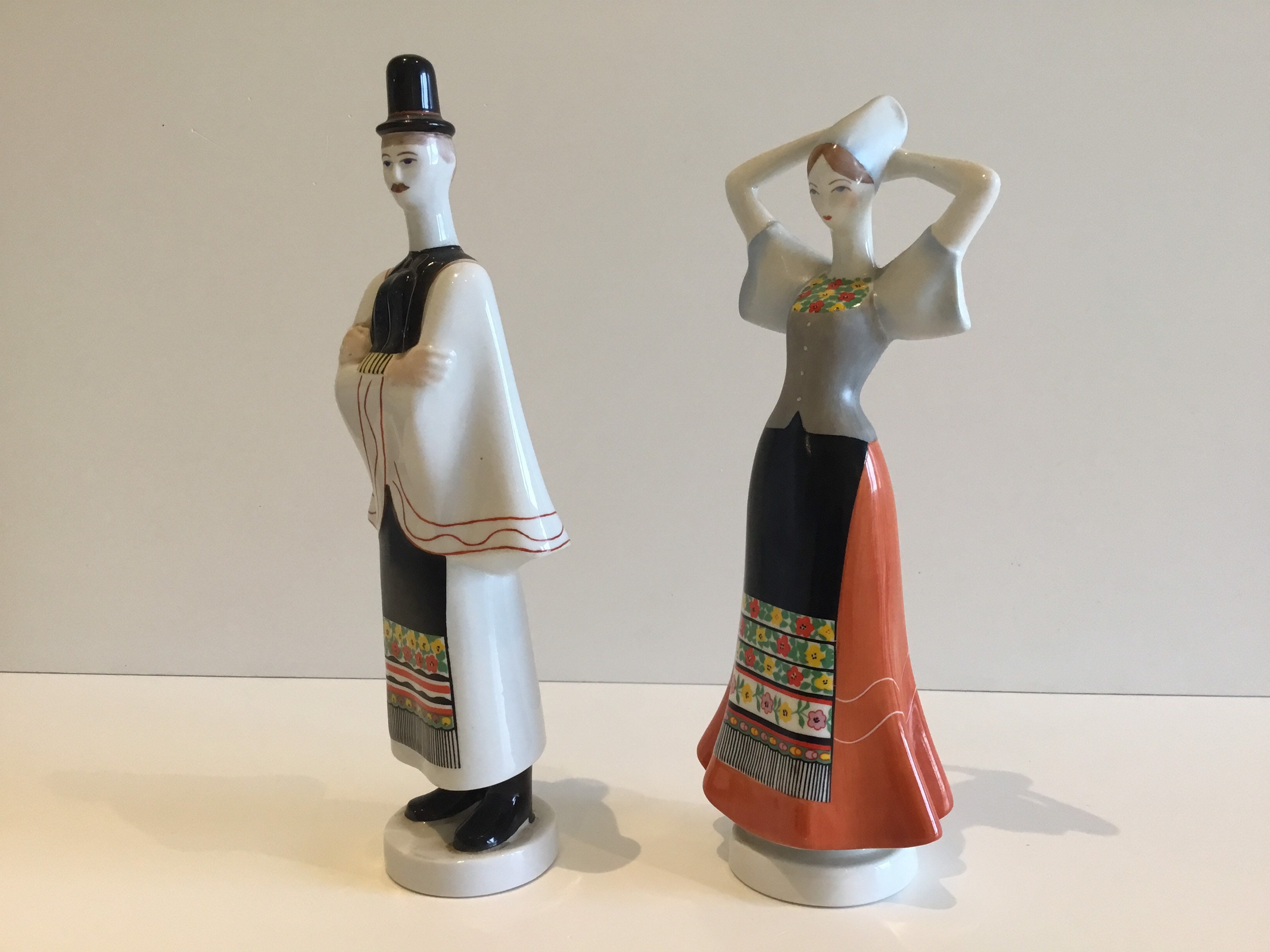Vintage Porcelain | 1950s Aquincum Hungary Figurines, Hand-Painted Pair — photo 4 of 8