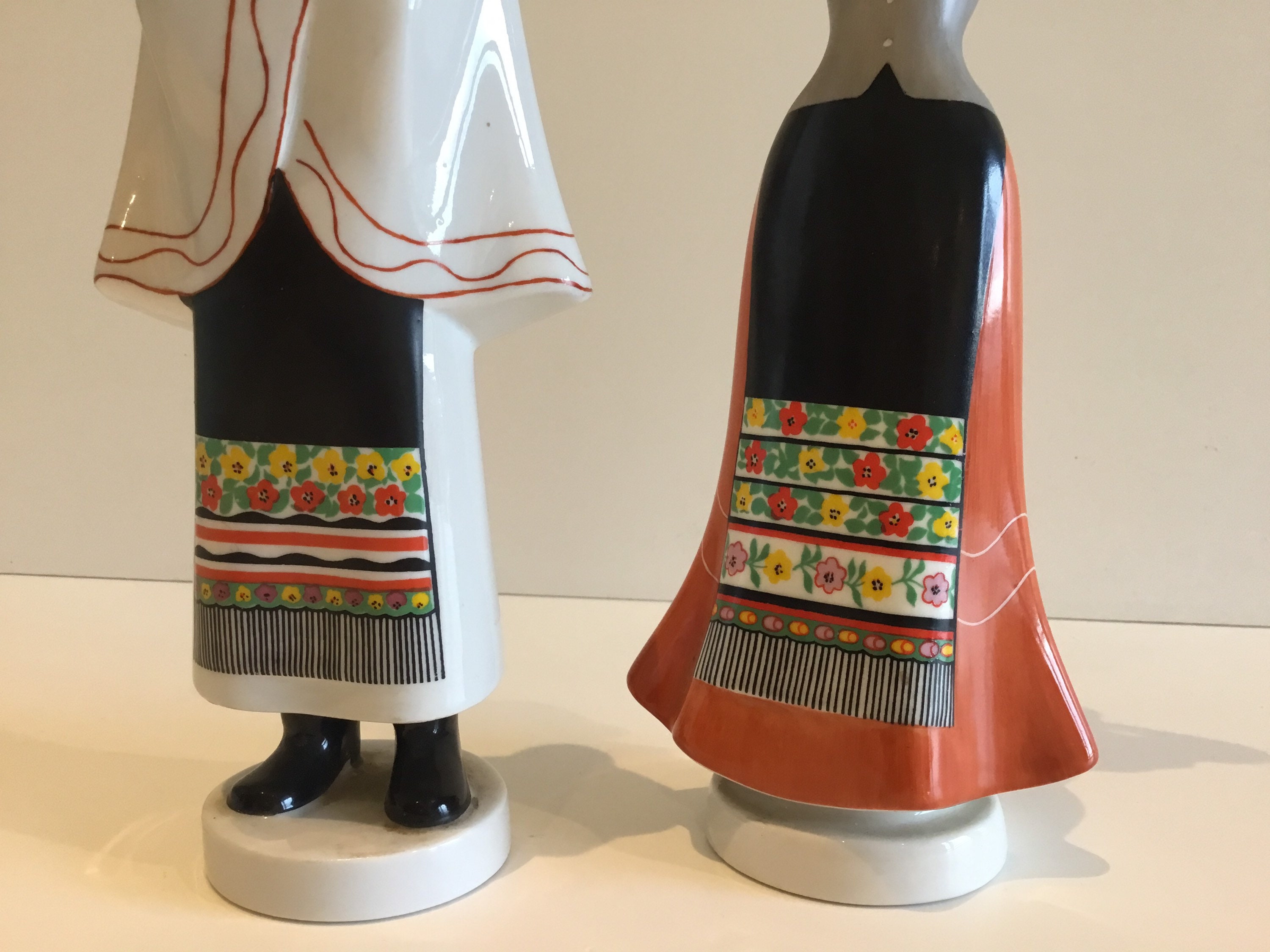Vintage Porcelain | 1950s Aquincum Hungary Figurines, Hand-Painted Pair — photo 8 of 8