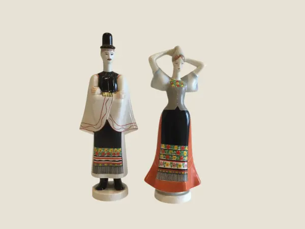Vintage Porcelain | 1950s Aquincum Hungary Figurines, Hand-Painted Pair