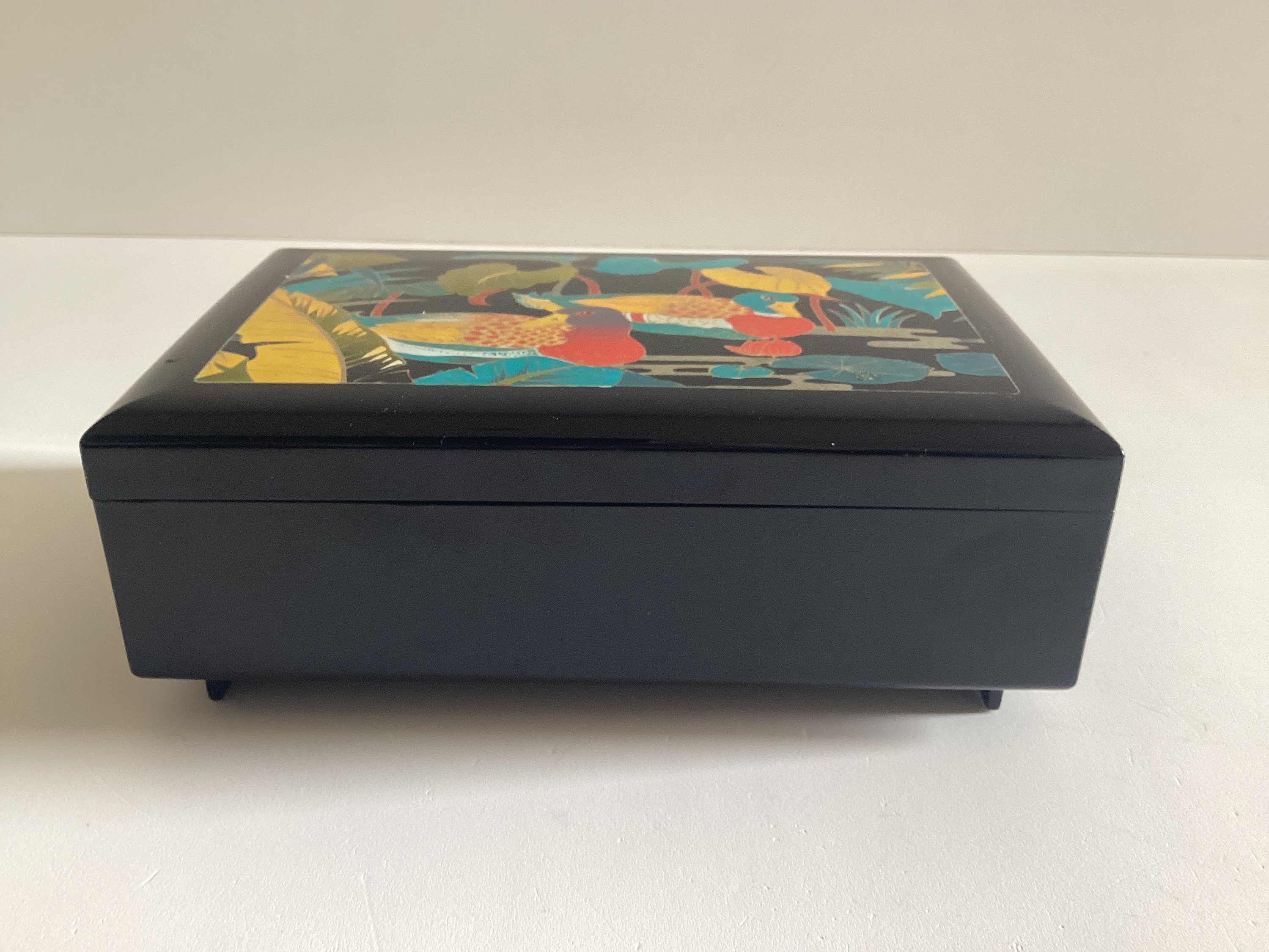 Vintage Music Box – Rare 1960s Japanese Jewelry Box with Mirror — photo 6 of 8