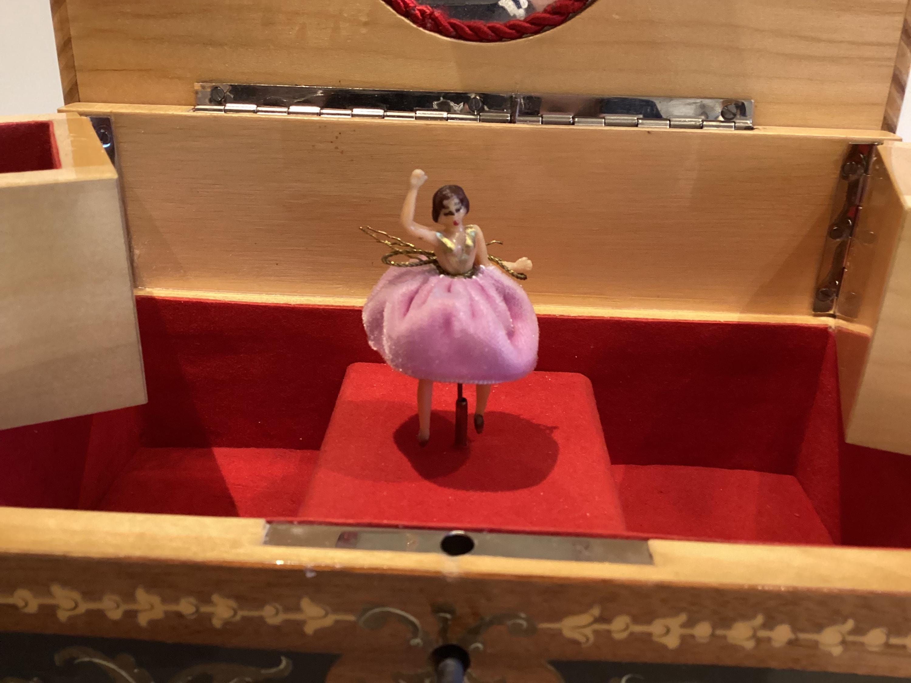 Vintage Music Box (1950s) Reuge Swiss Movement, Sorrento Italian Inlaid Wood, Ballerina Automaton, — photo 8 of 10