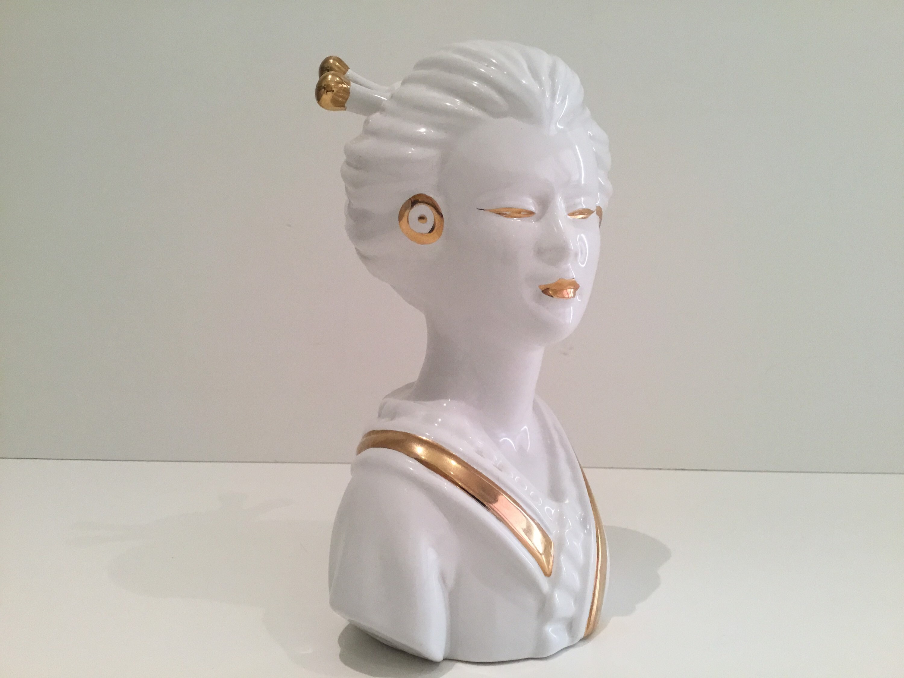Porcelain Figurine – Rare Exotic Hand-Painted Collectible, Portugal 1970s — photo 4 of 9