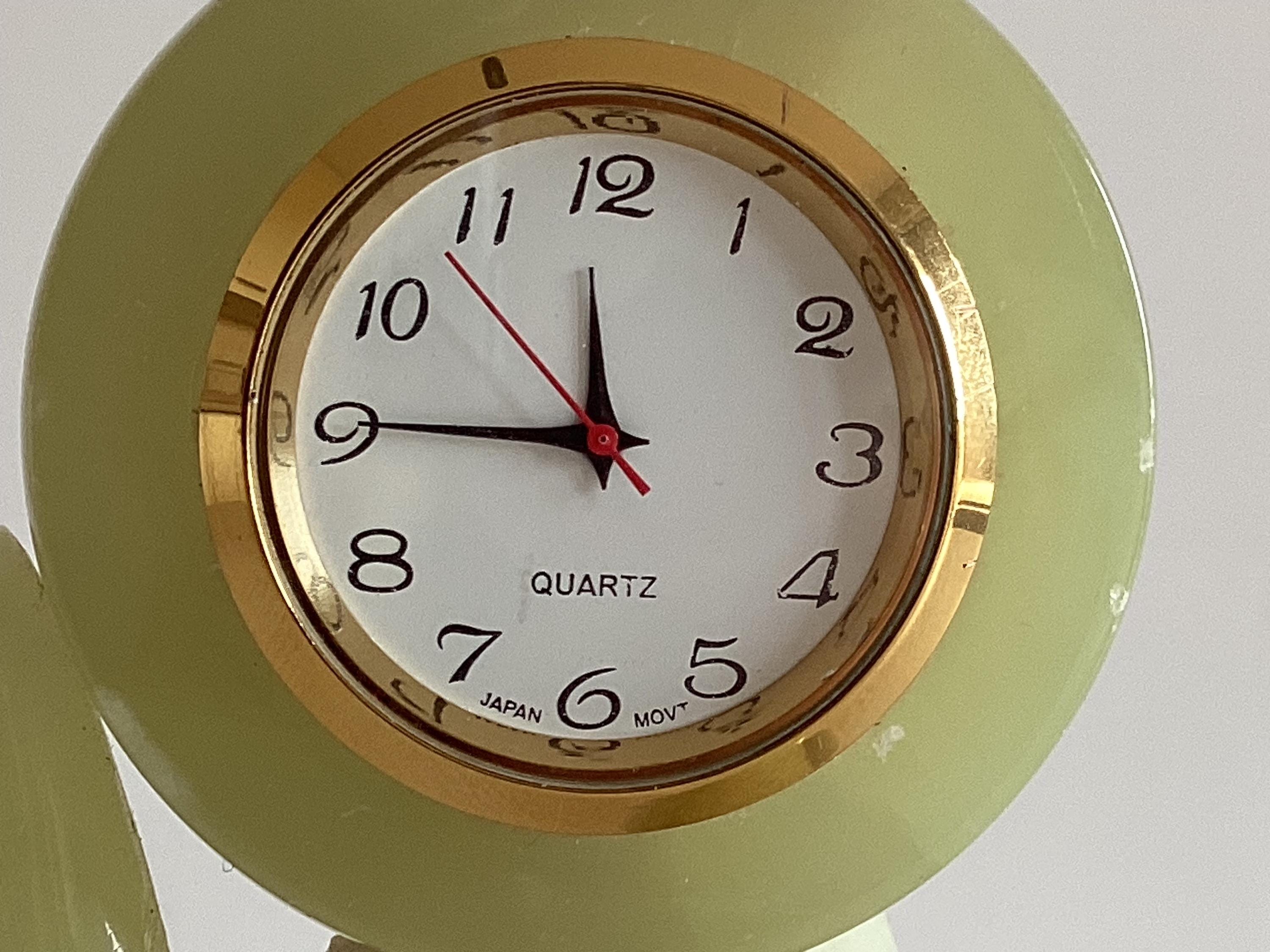 Vintage Onyx Elephant Clock | 1970s Italian Green Stone Desk Clock, Japan Quartz — photo 6 of 9