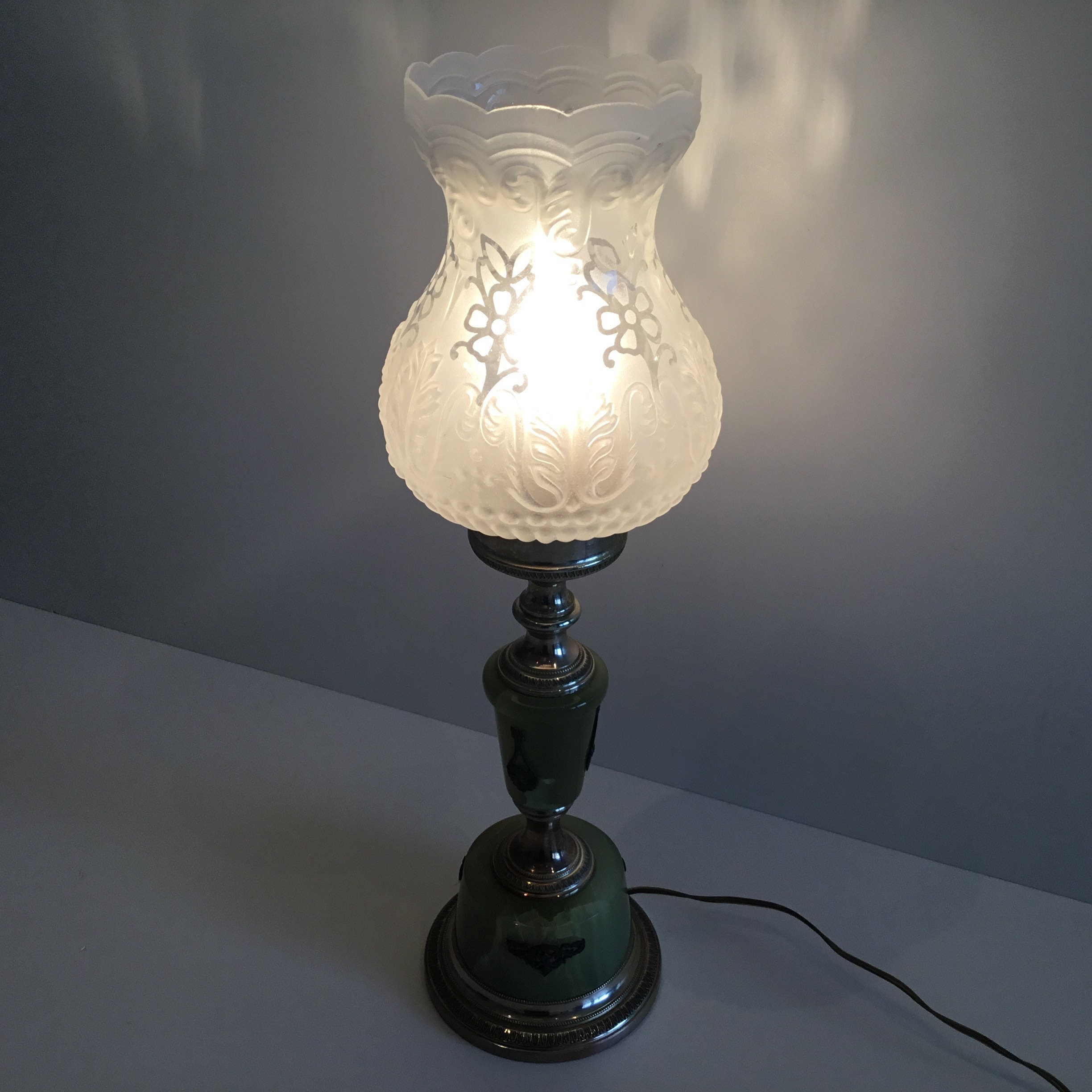 Vintage Table Lamp | 1950s Italian Onyx & Brass, Satin Glass Shade Functional — photo 5 of 9