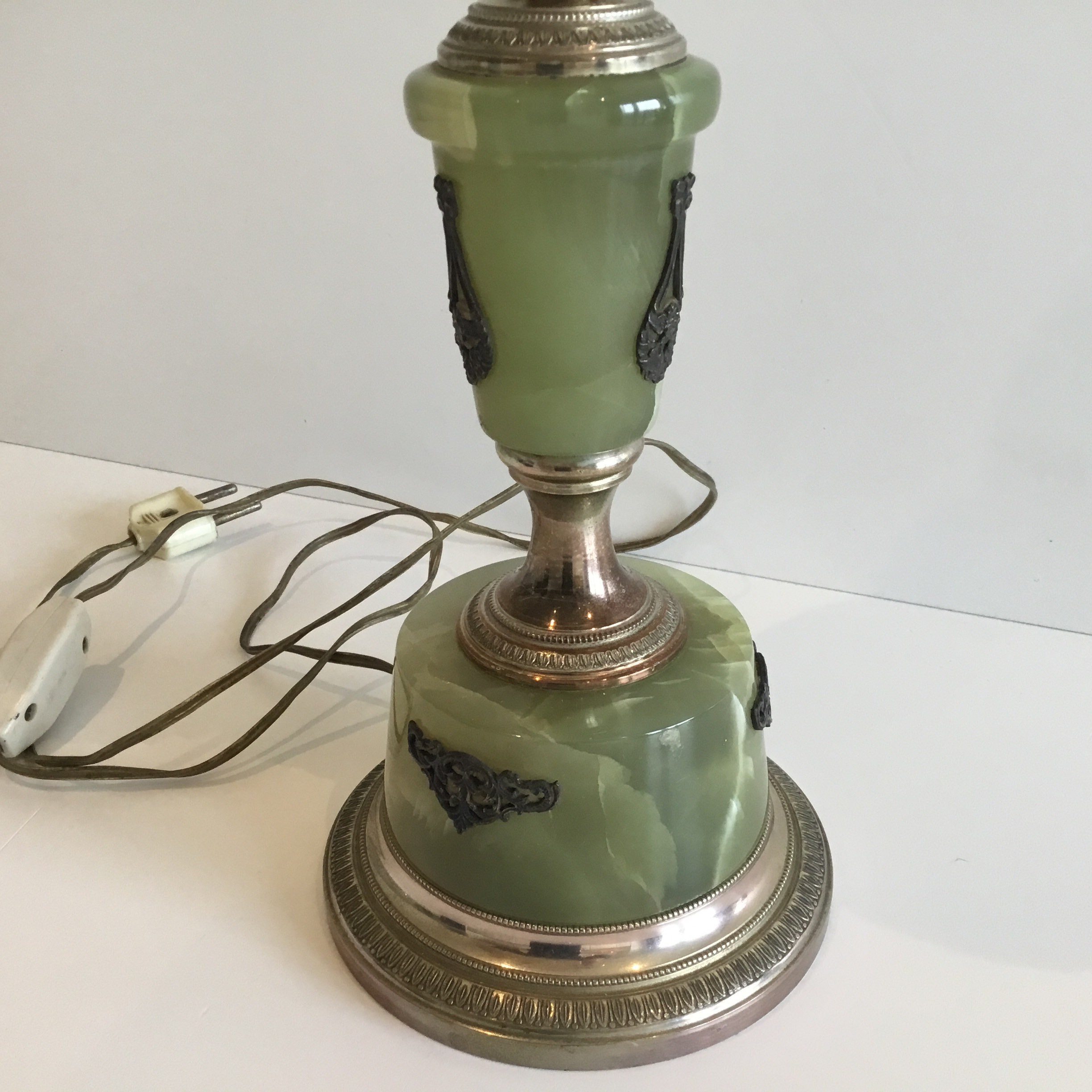 Vintage Table Lamp | 1950s Italian Onyx & Brass, Satin Glass Shade Functional — photo 8 of 9