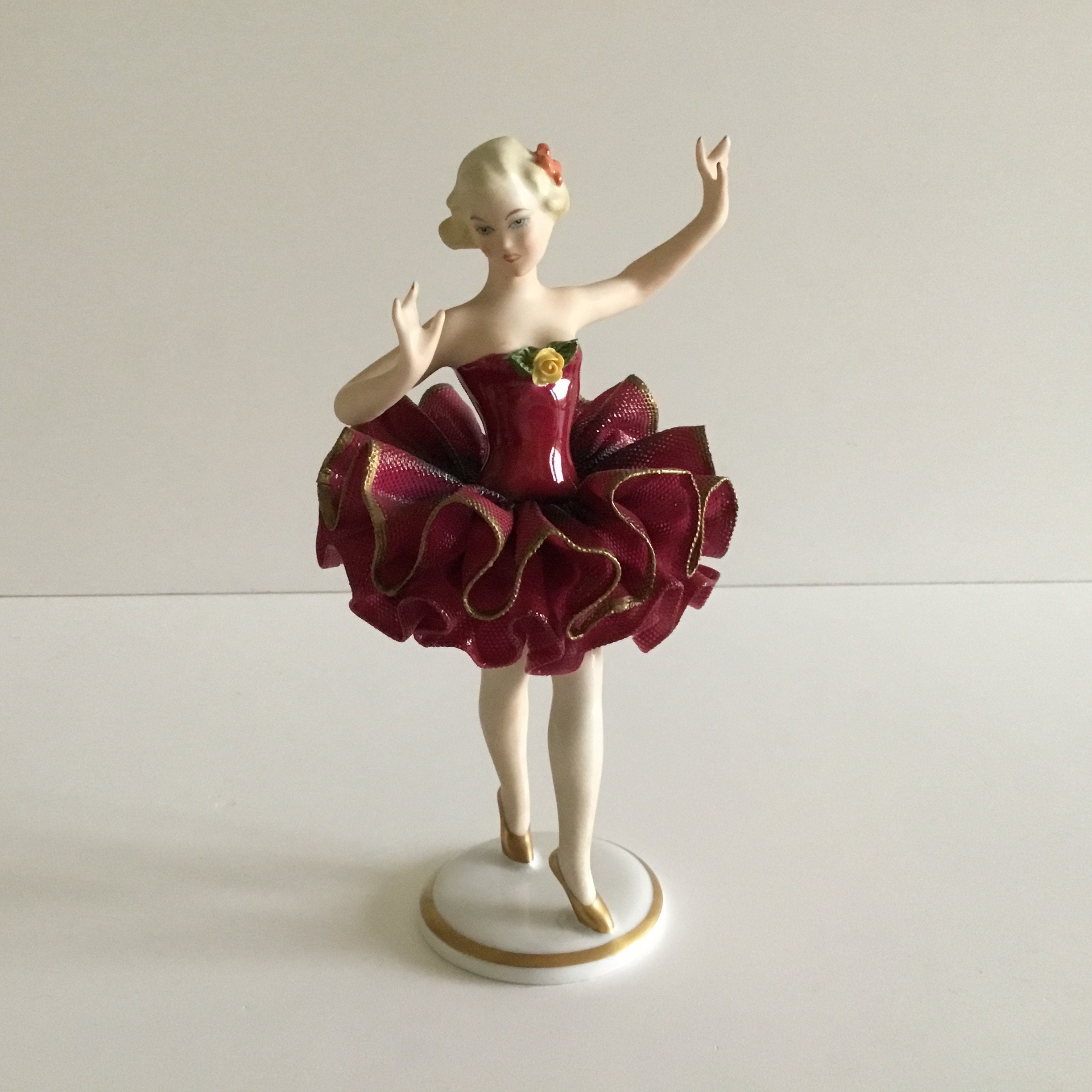 Porcelain Figurine | Rare Gerold Bavaria Ballerina (1960s) W. Germany 6557 — photo 2 of 11