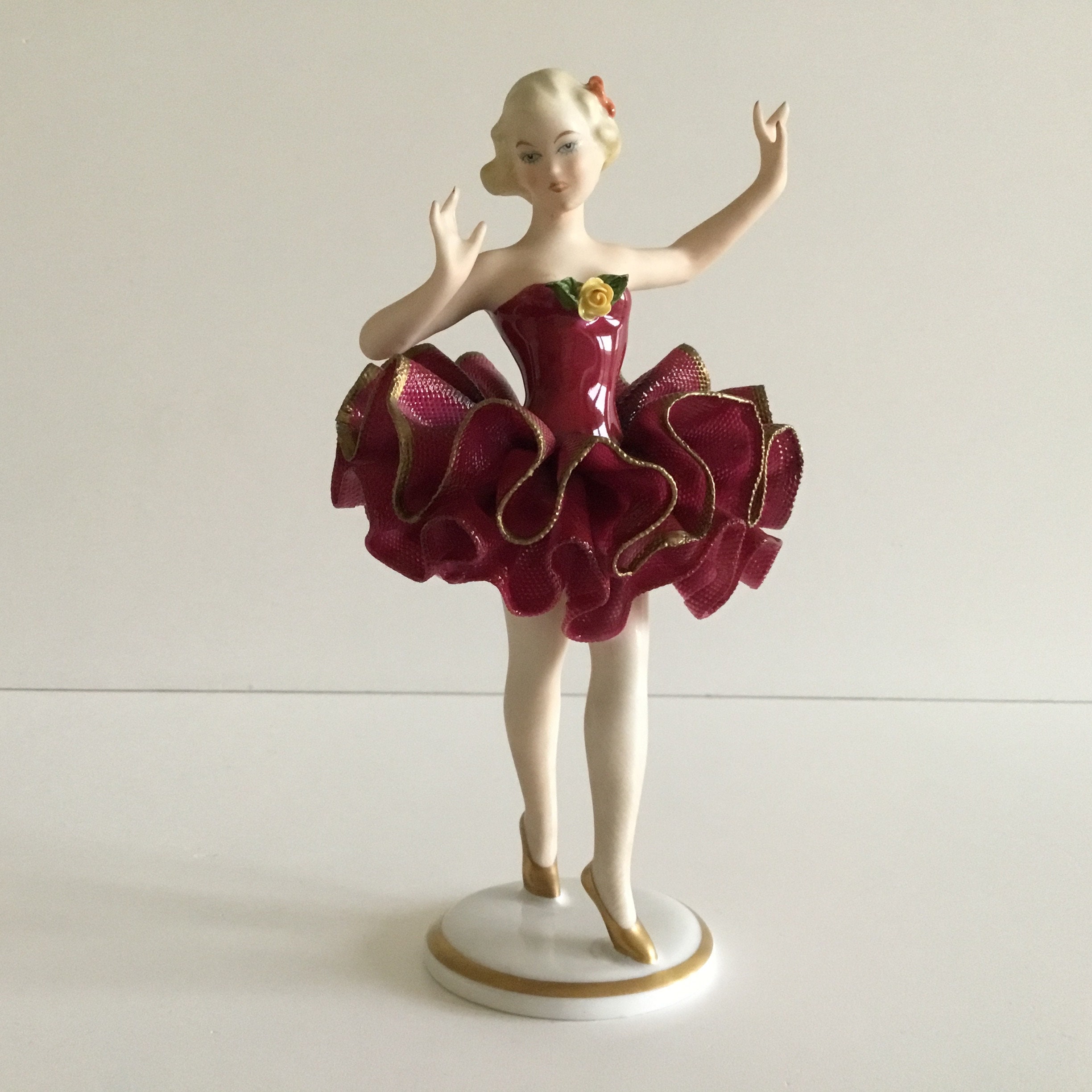 Porcelain Figurine | Rare Gerold Bavaria Ballerina (1960s) W. Germany 6557 — photo 3 of 11