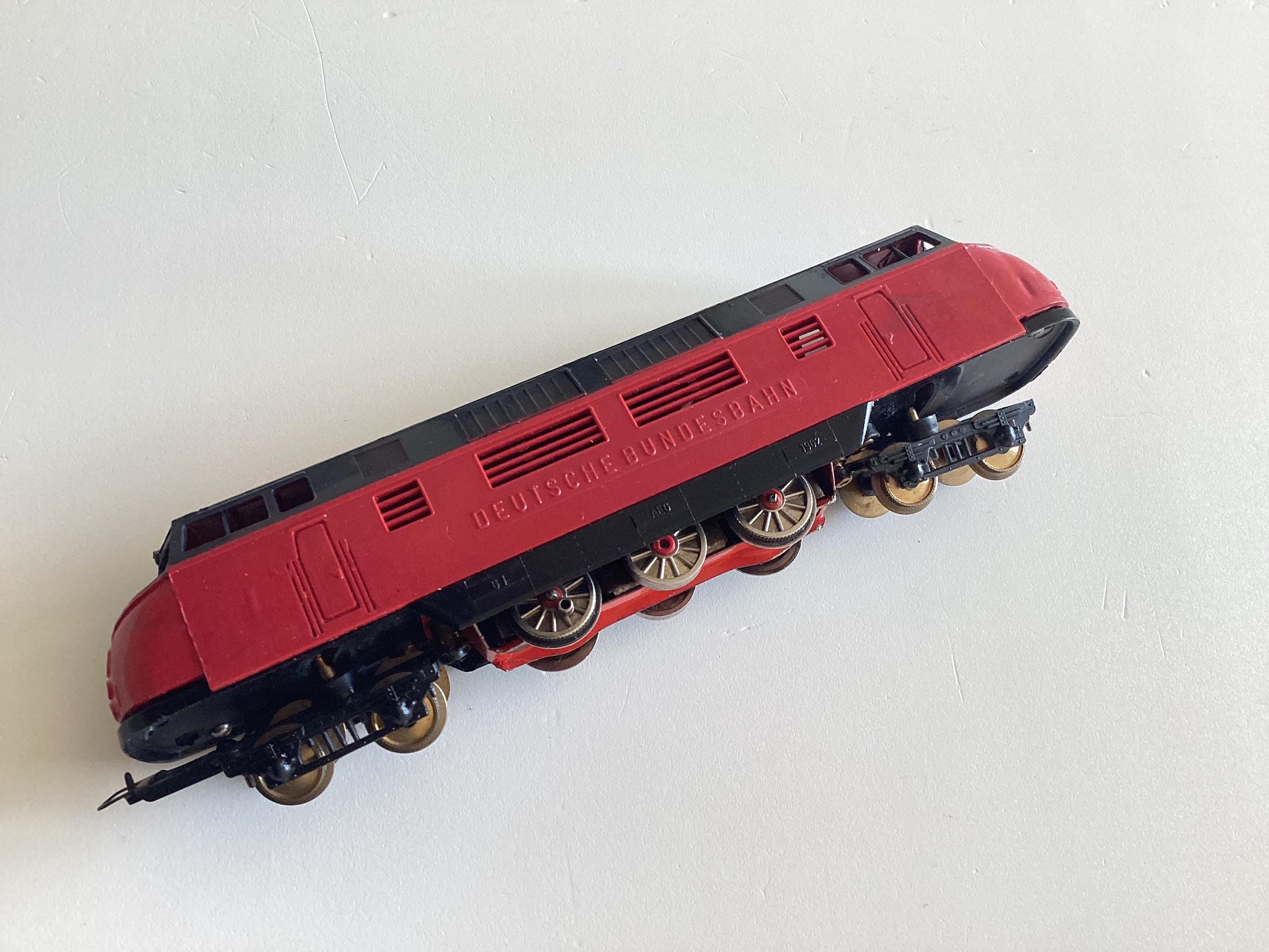 Vintage Train Set | Bakelite GGF Deutsche Bundesbahn HO Scale (1960s) Western Germany — photo 7 of 9