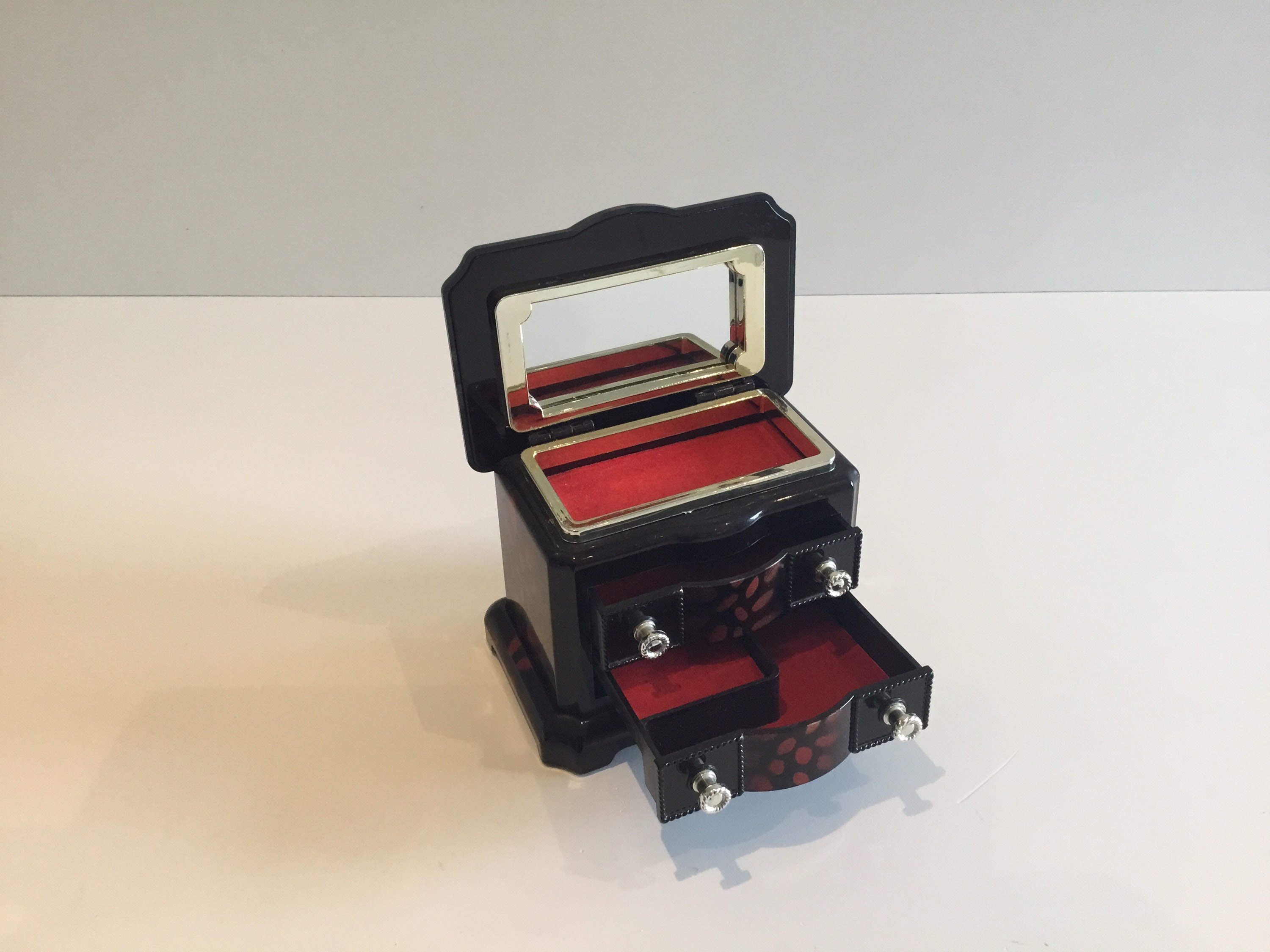 Rare W.B. Jewellery Music Box (1970s) — photo 6 of 11