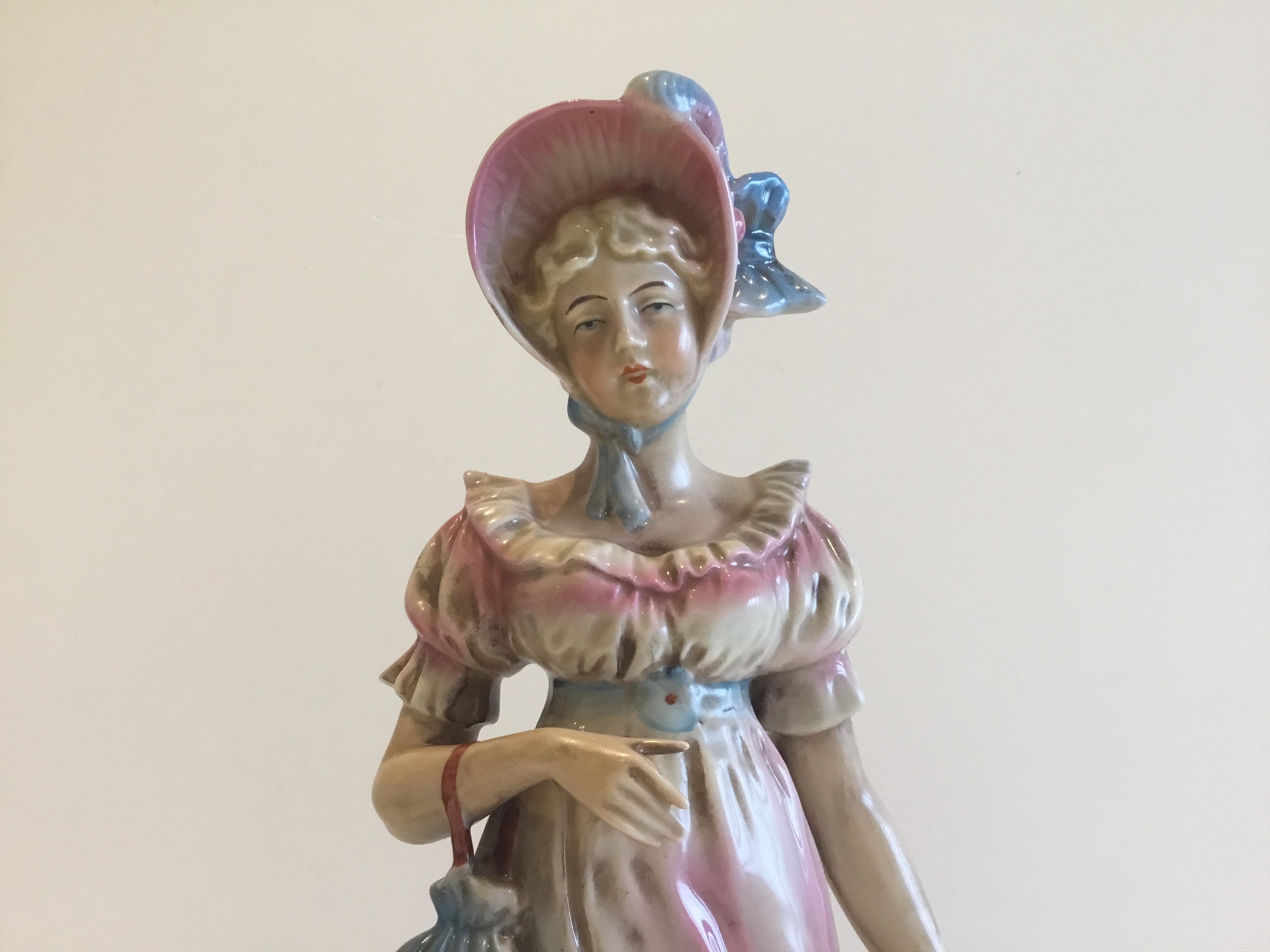 Porcelain Sculpture | V.E.B. Lippelsdorf 1950s Germany, Hand Painted Figurine 11857 — photo 7 of 11