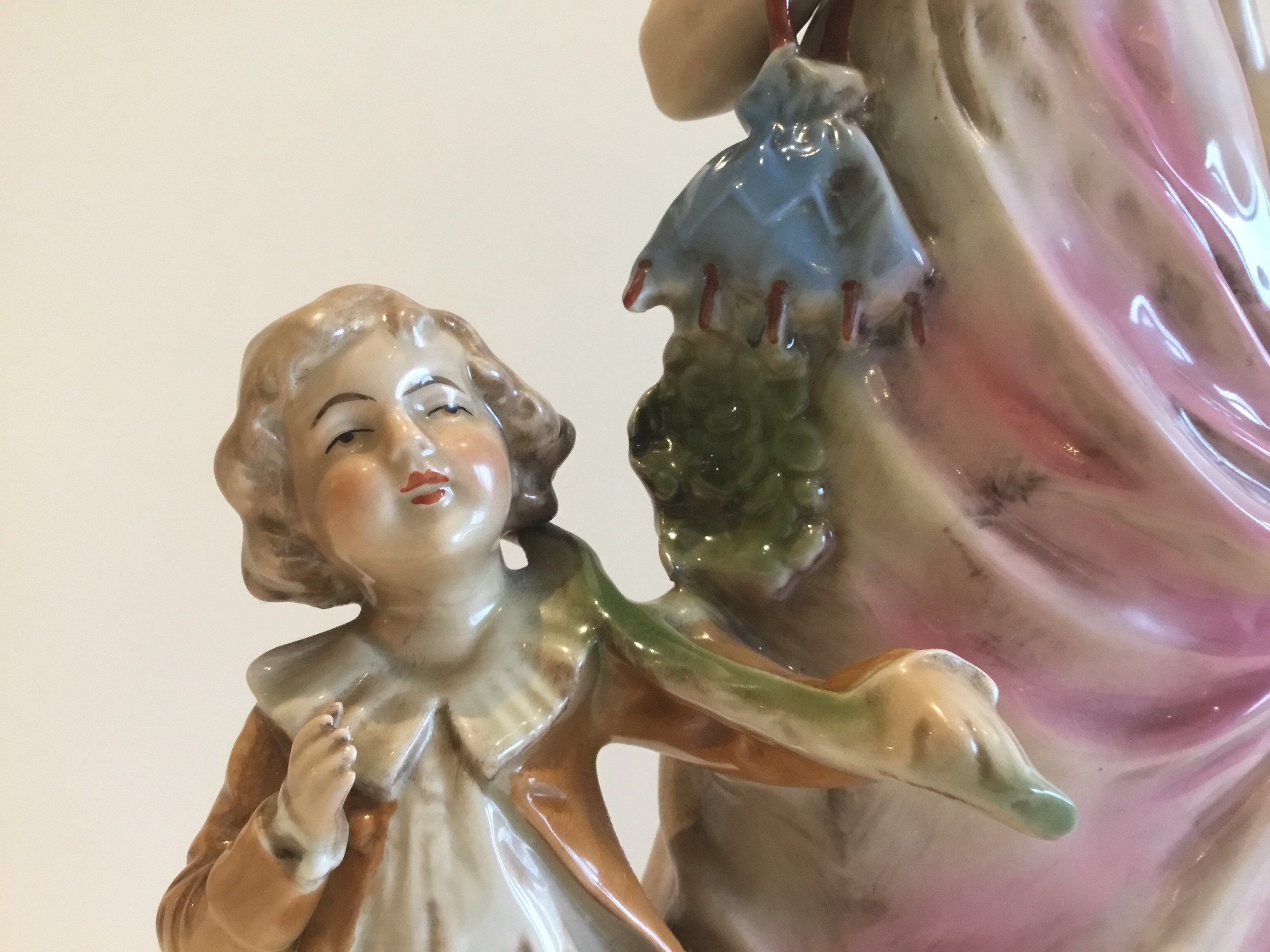 Porcelain Sculpture | V.E.B. Lippelsdorf 1950s Germany, Hand Painted Figurine 11857 — photo 9 of 11