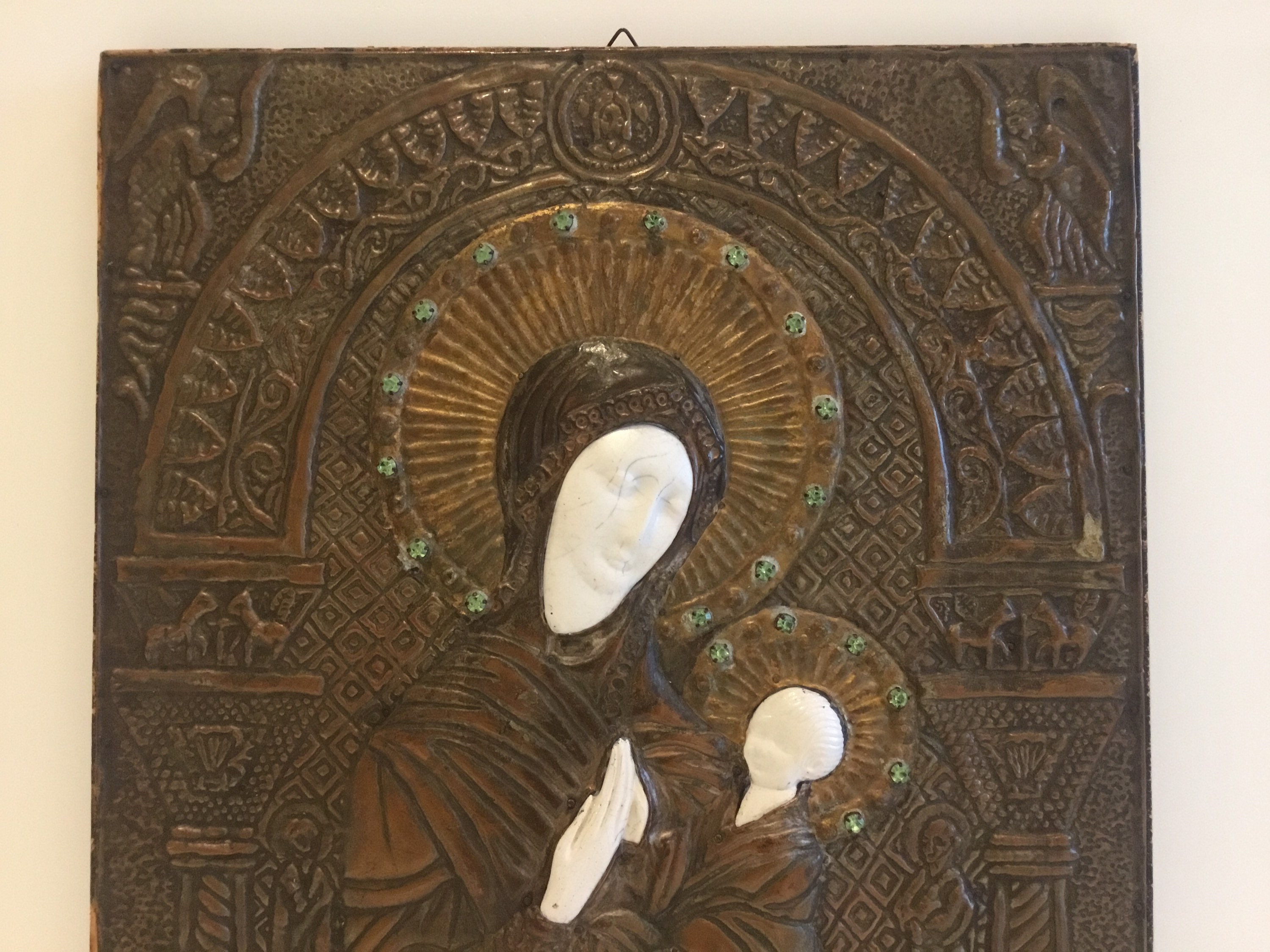 Antique Icon | 1900s Saint Mary and Child, Copper Bas-Relief Enamel & Crystal Rare — photo 5 of 7