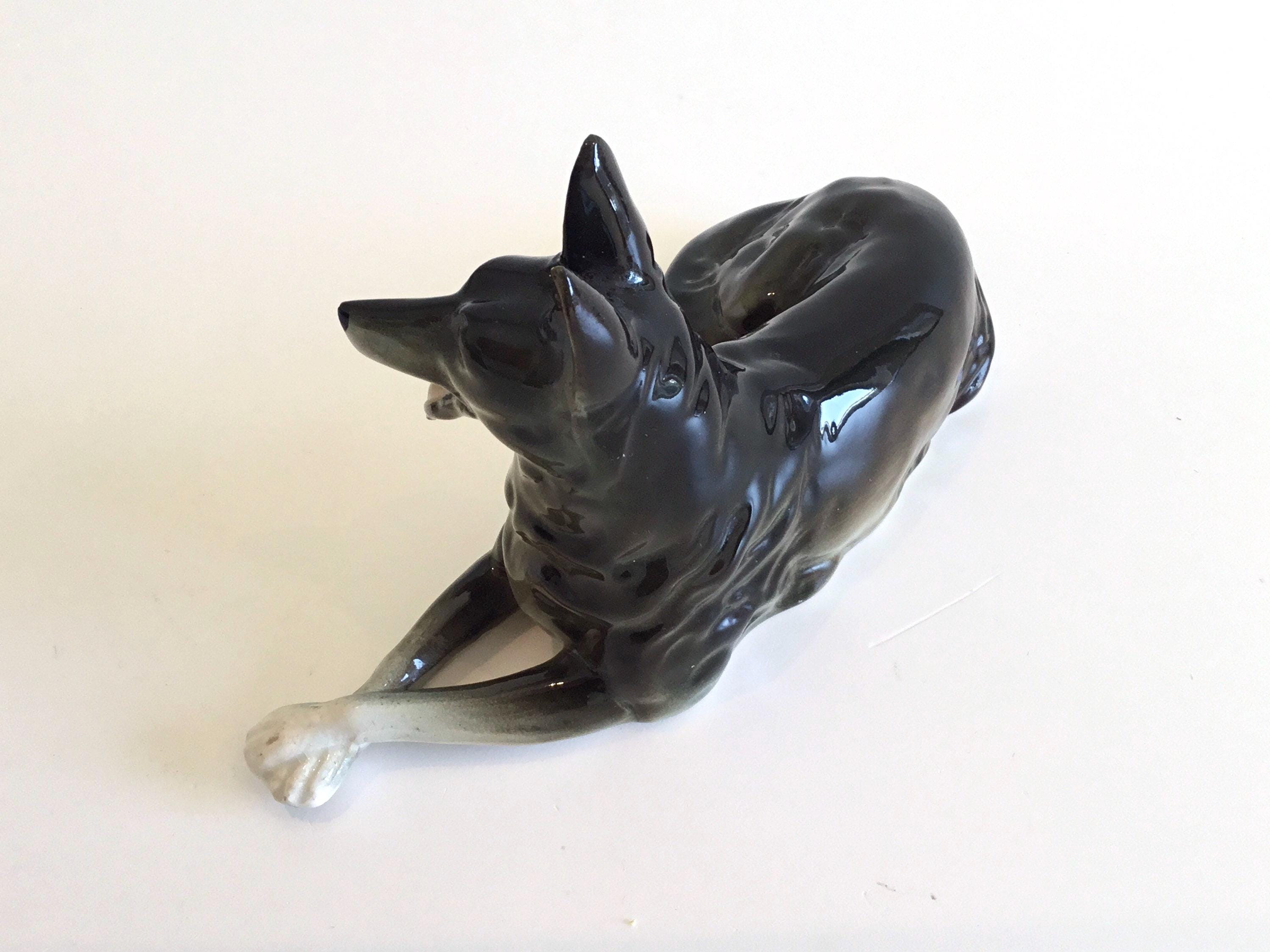 Vintage Porcelain | German Shepherd Figurine 1950s West Germany, Cortendorf Style Lying Dog — photo 10 of 11