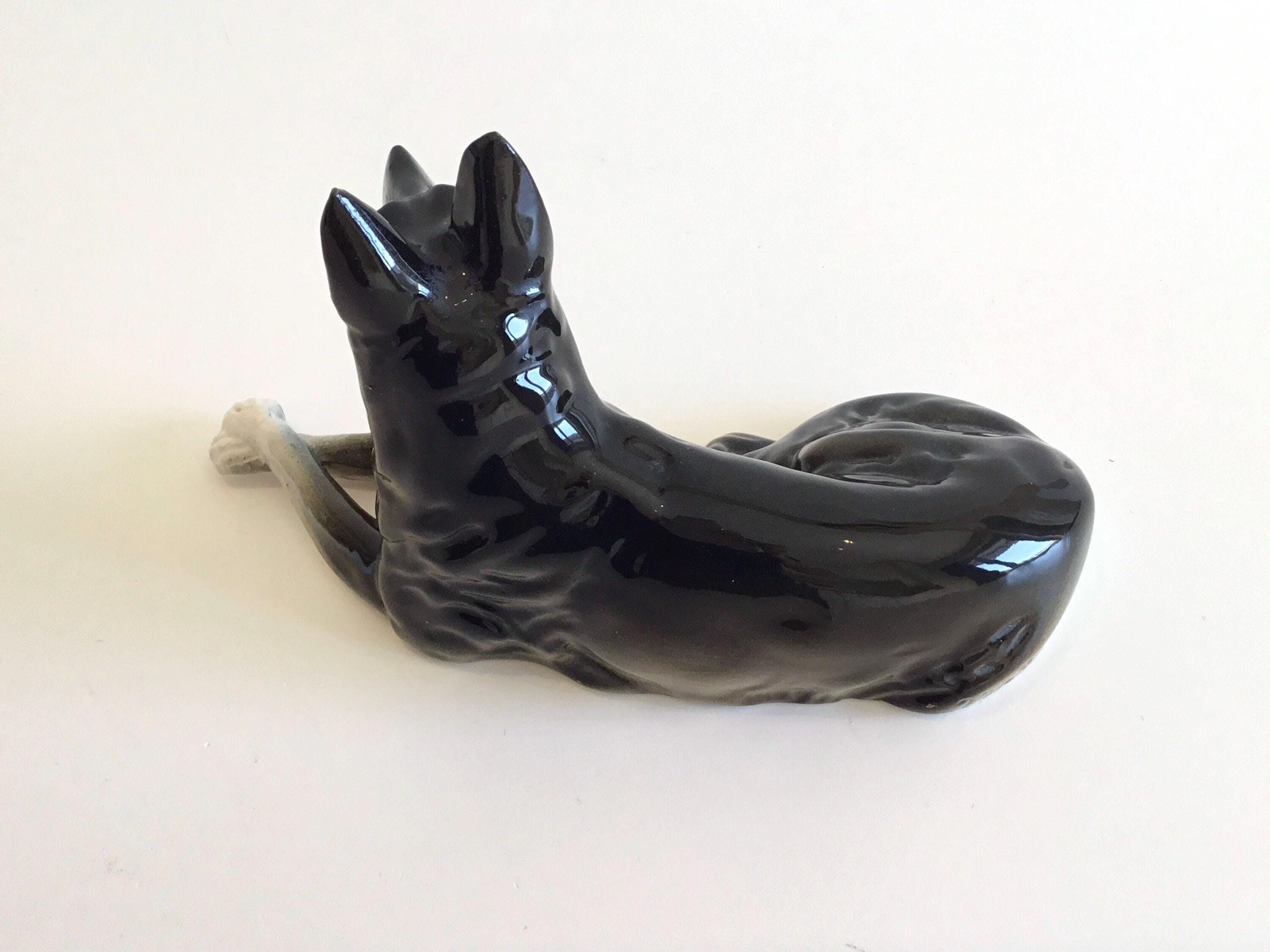Vintage Porcelain | German Shepherd Figurine 1950s West Germany, Cortendorf Style Lying Dog — photo 7 of 11