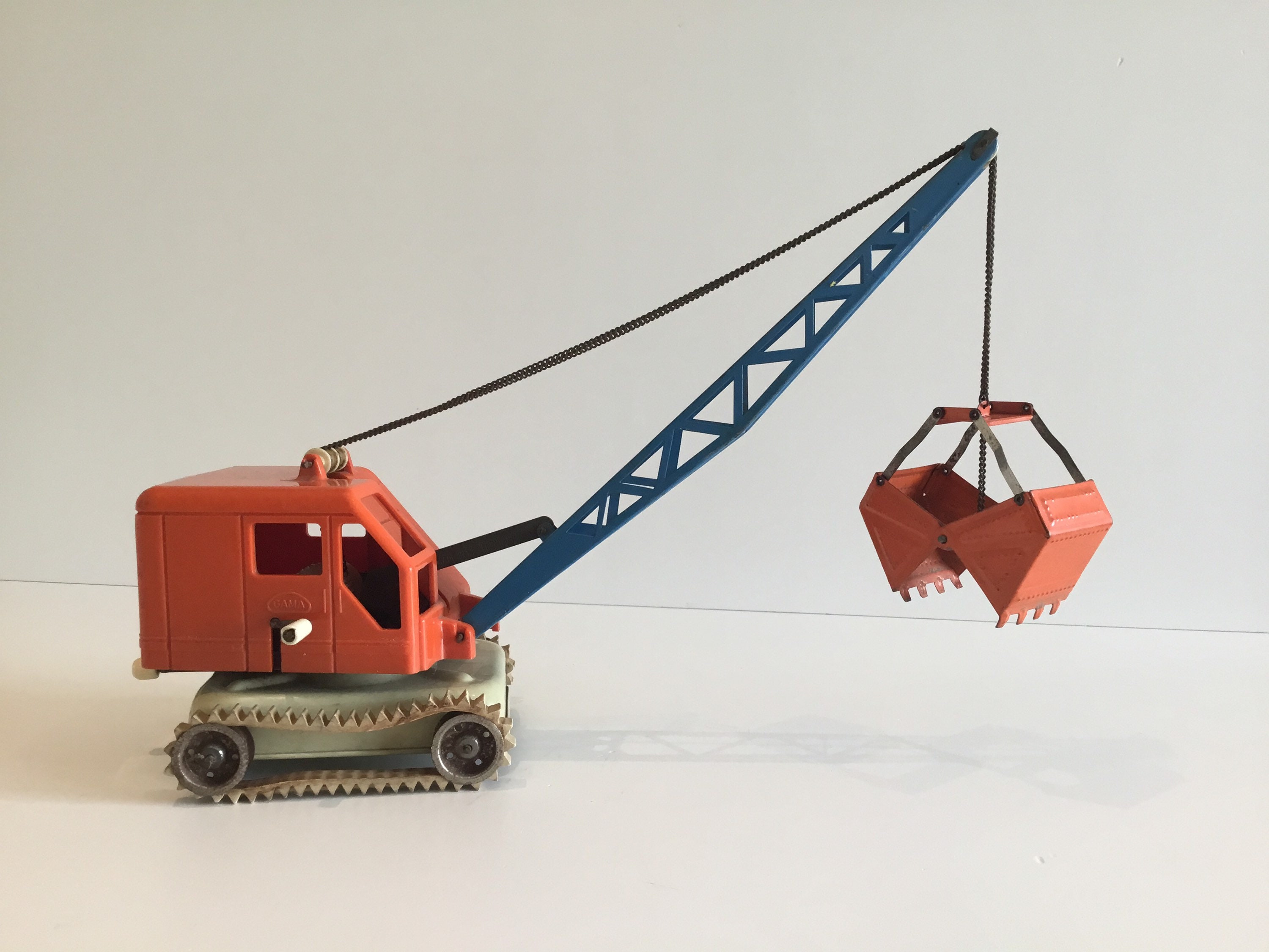 Vintage Toy Crane | Gama Germany 1950s  Pressed Steel And Plastic, Working — photo 4 of 11