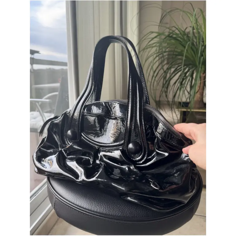 Sandro Vicari - Women Patent Leather Tote — photo 3 of 7