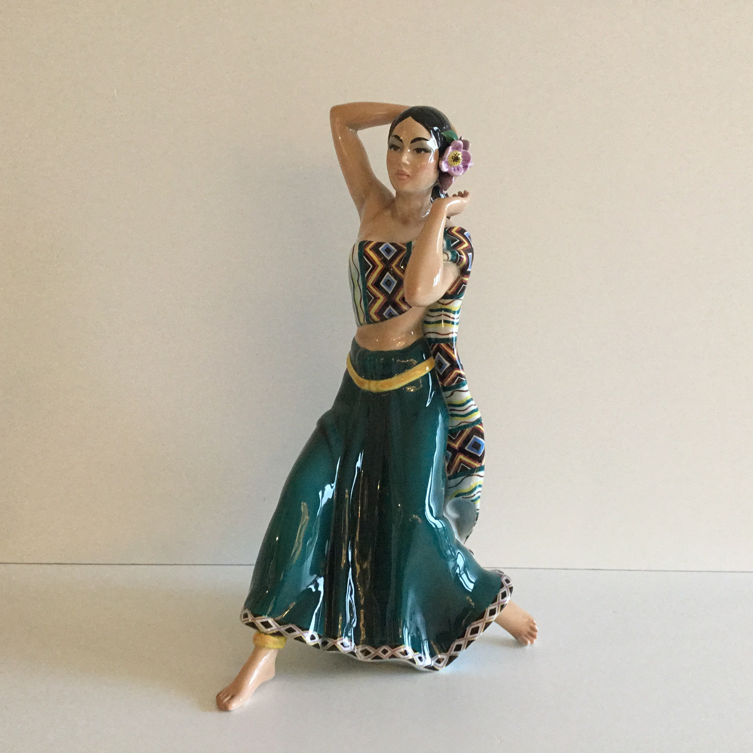 Vintage Porcelain | Ronzan 1950s Lenci School Italian Figurine Hand-Painted Sculpture — photo 8 of 11
