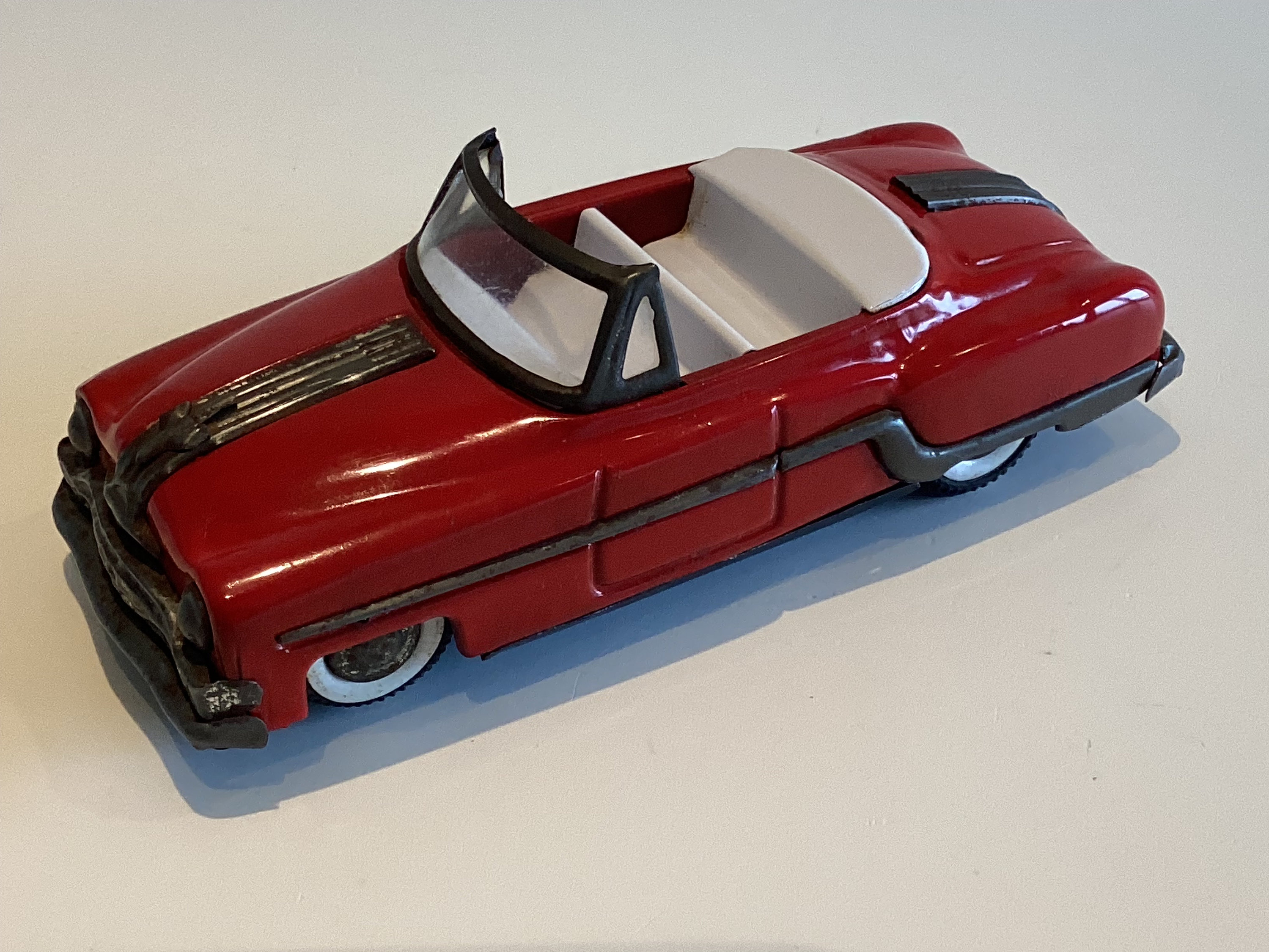 Vintage Toy Car | 1950s Minister Delux - Pontiac Chieftain Convertible - Made in Japan — photo 3 of 9