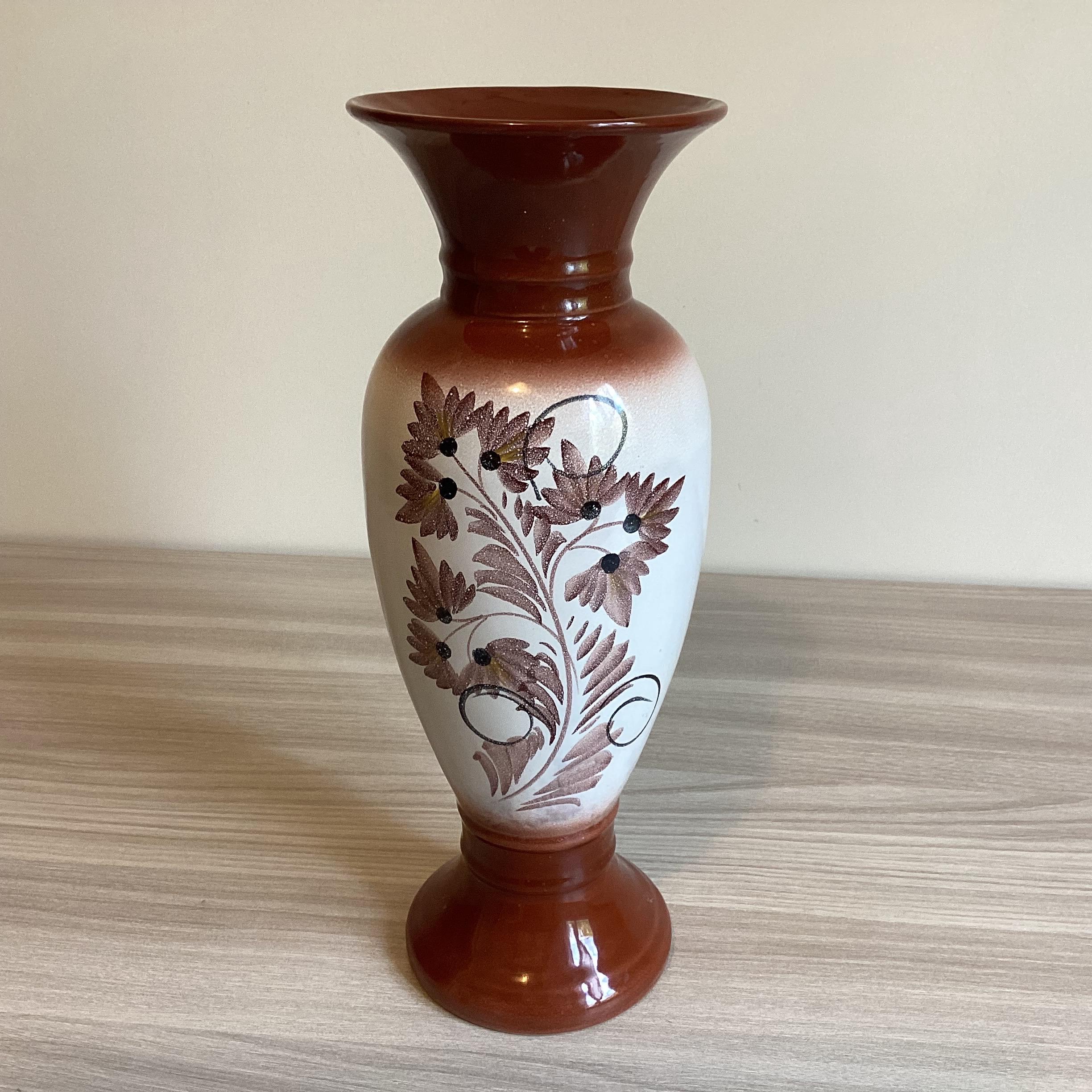 Vintage Art Pottery Vase – Rare Handcrafted Ceramic (1970s) – Made in Ukraine — photo 3 of 9