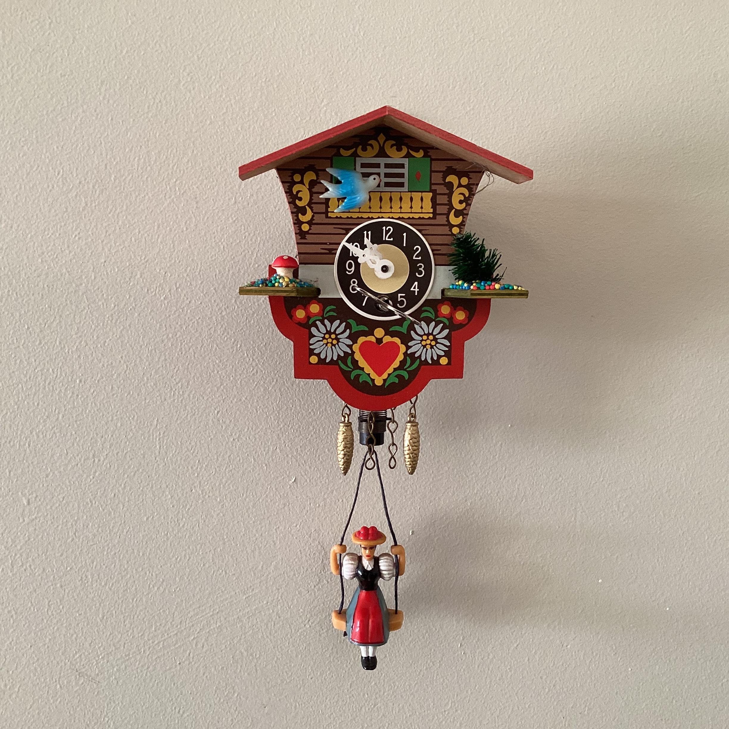 Vintage Clock | 1970s Collectible Wooden Miniature - Rare Penulum Clock — photo 2 of 6