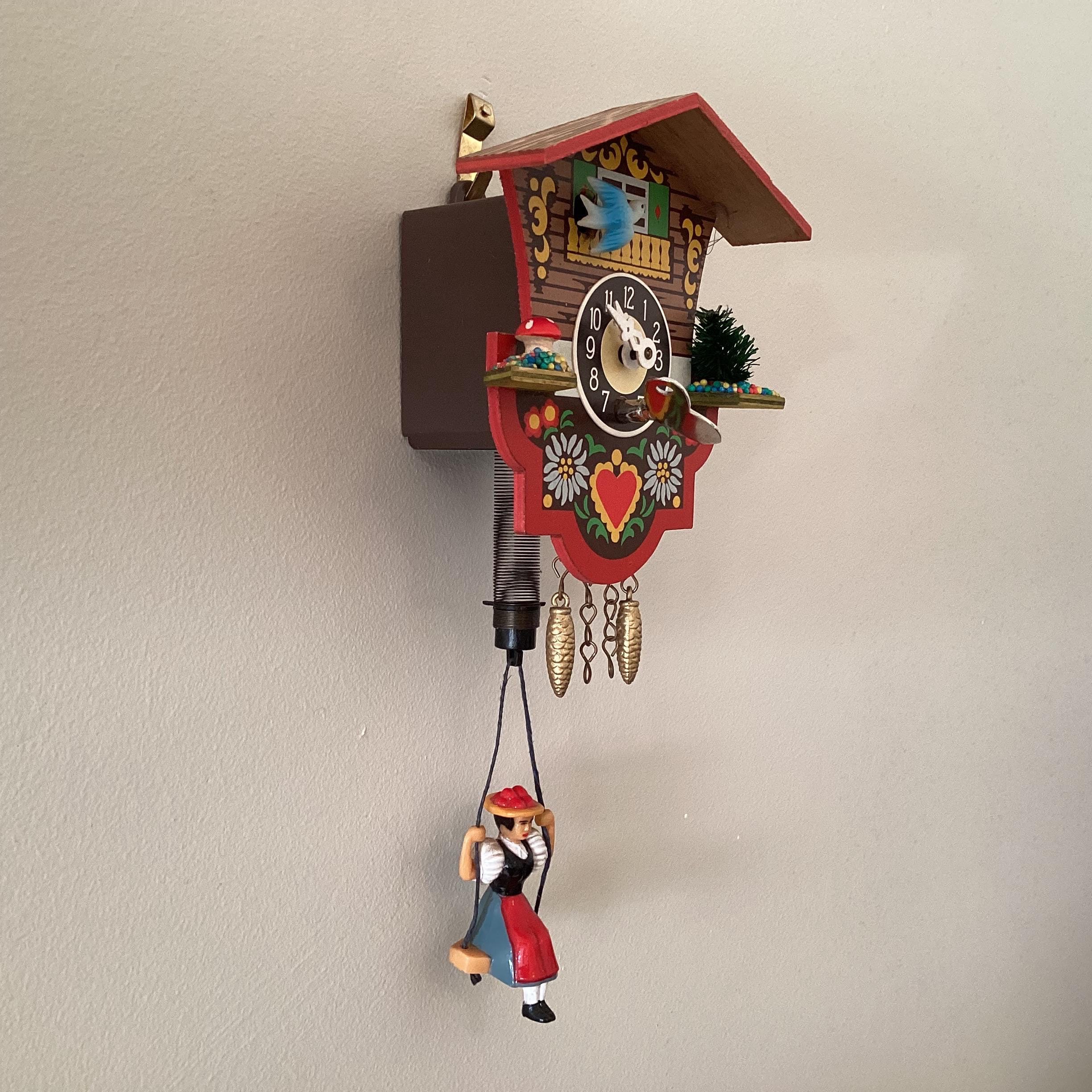 Vintage Clock | 1970s Collectible Wooden Miniature - Rare Penulum Clock — photo 3 of 6