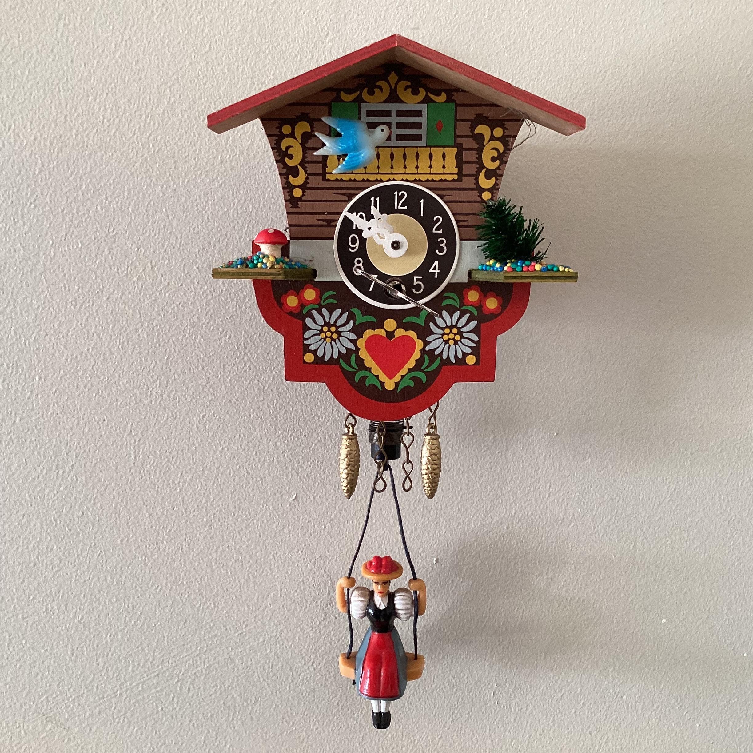Vintage Clock | 1970s Collectible Wooden Miniature - Rare Penulum Clock — photo 4 of 6
