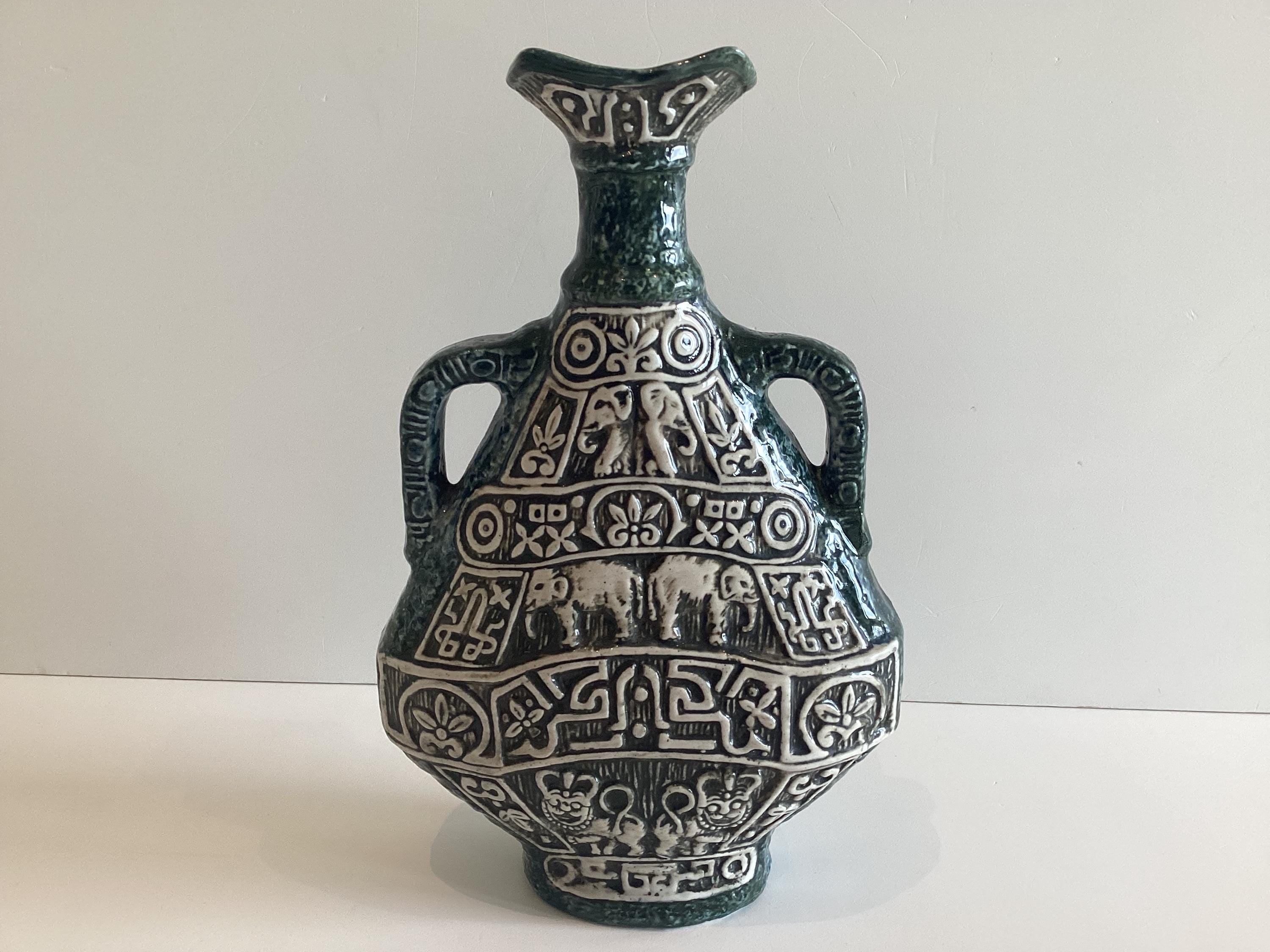 Mid Century Italian Ceramic Vase F.lli Marchi Brescia Green 1950s — photo 2 of 11