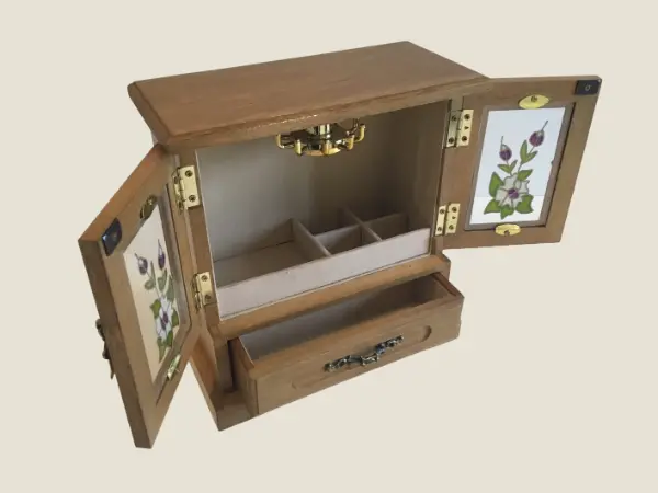 Vintage  Music Box | 1970s Japanese Jewelry Cabinet, Sankyo Mechanism & Relief Glass