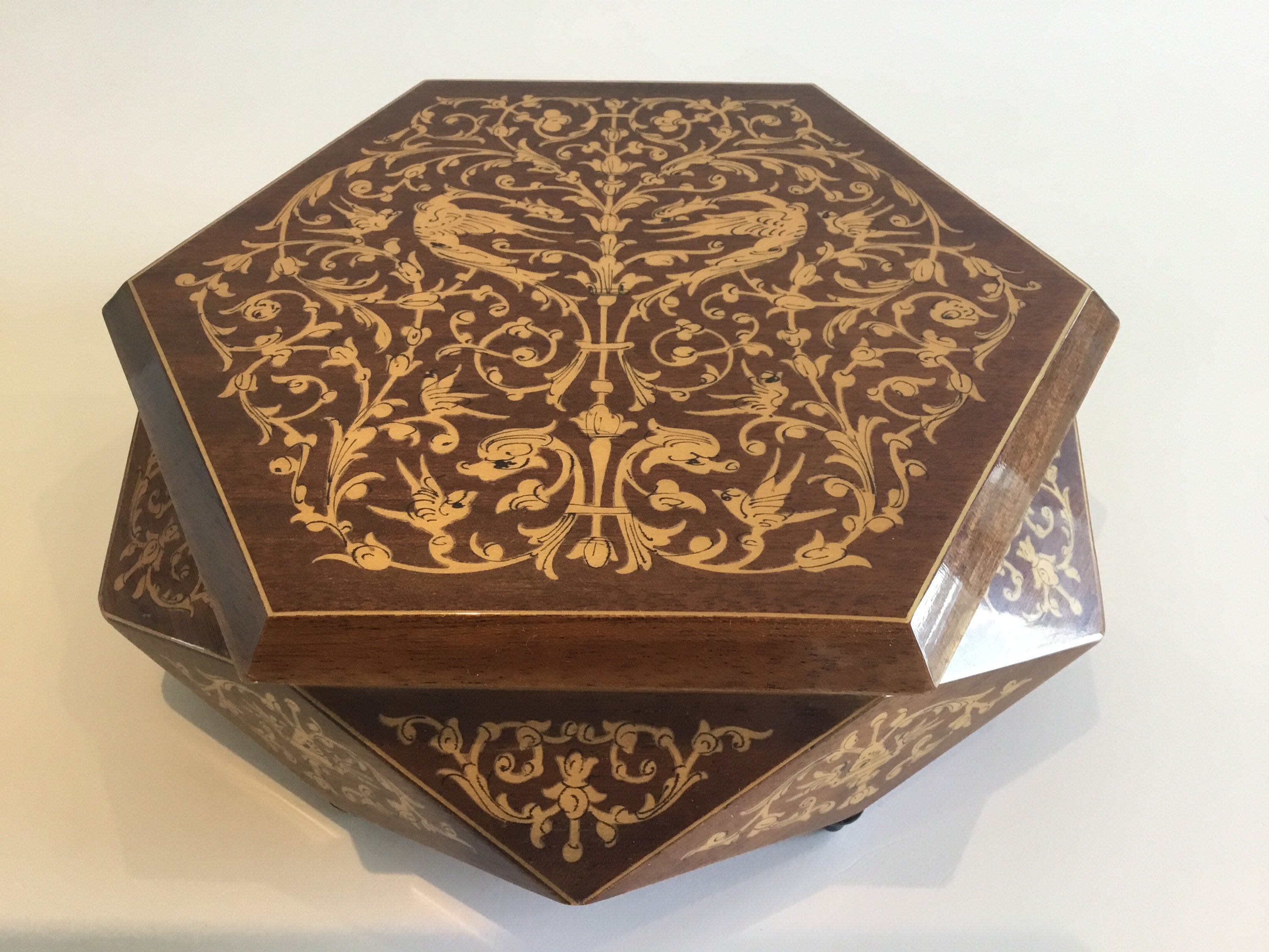 Vintage Music Box | 1960s Wooden Jewelry Container, Sorrento Made In Italy — photo 3 of 11