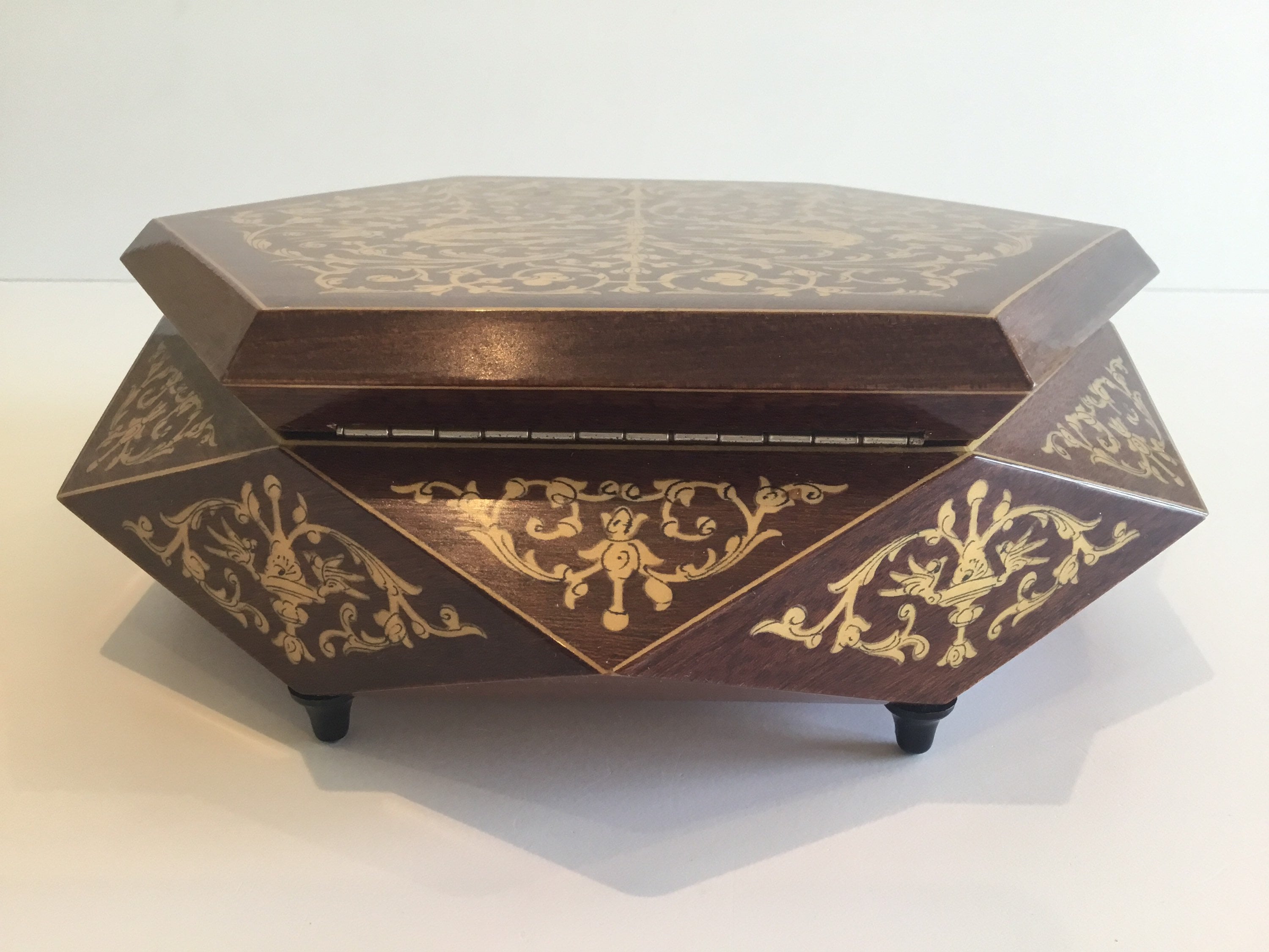 Vintage Music Box | 1960s Wooden Jewelry Container, Sorrento Made In Italy — photo 5 of 11
