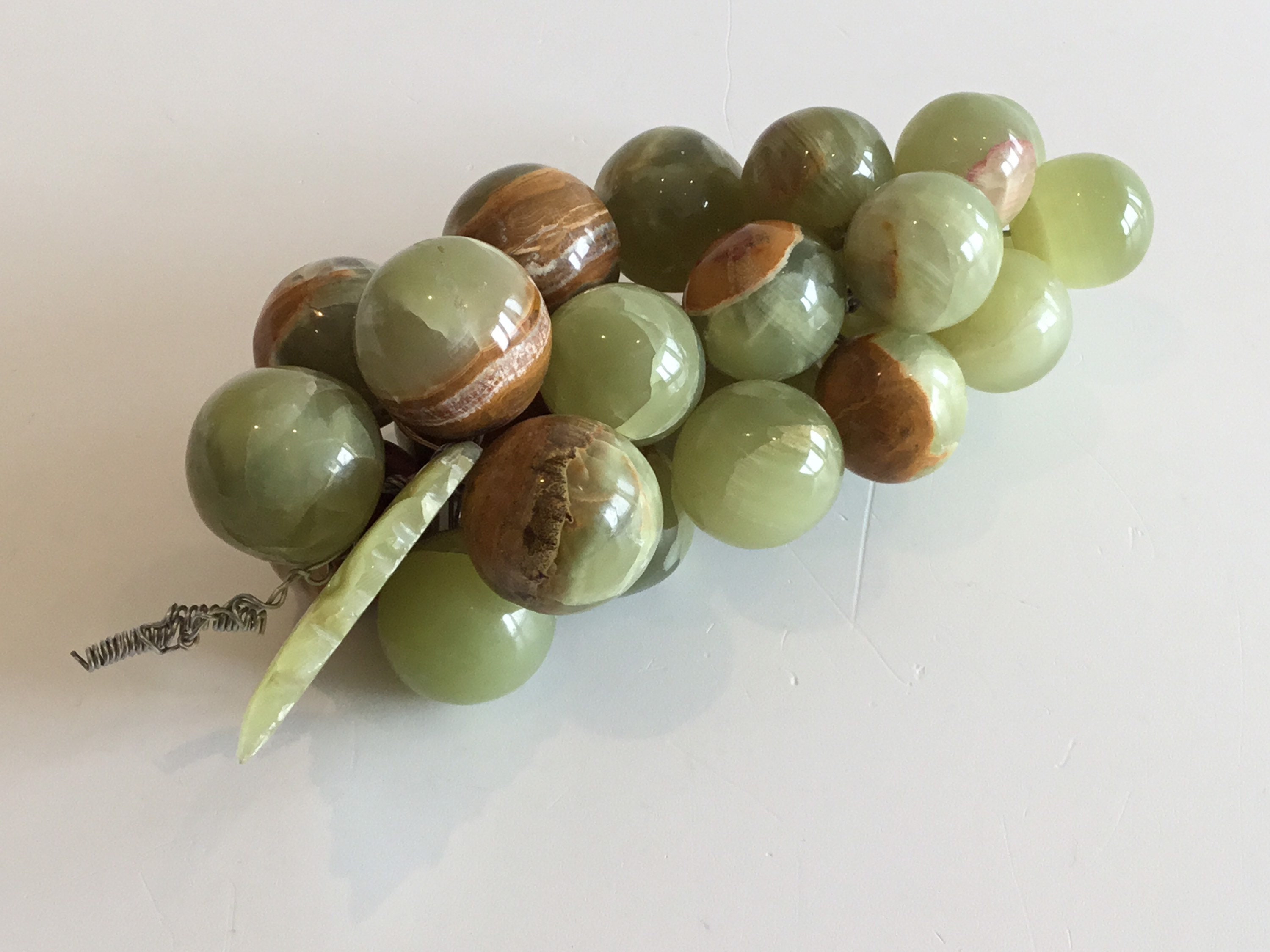 Vintage Onyx Sculpture | 1950s Italian Grapes, Large Variegated Onyx Fruit Bowl — photo 5 of 7