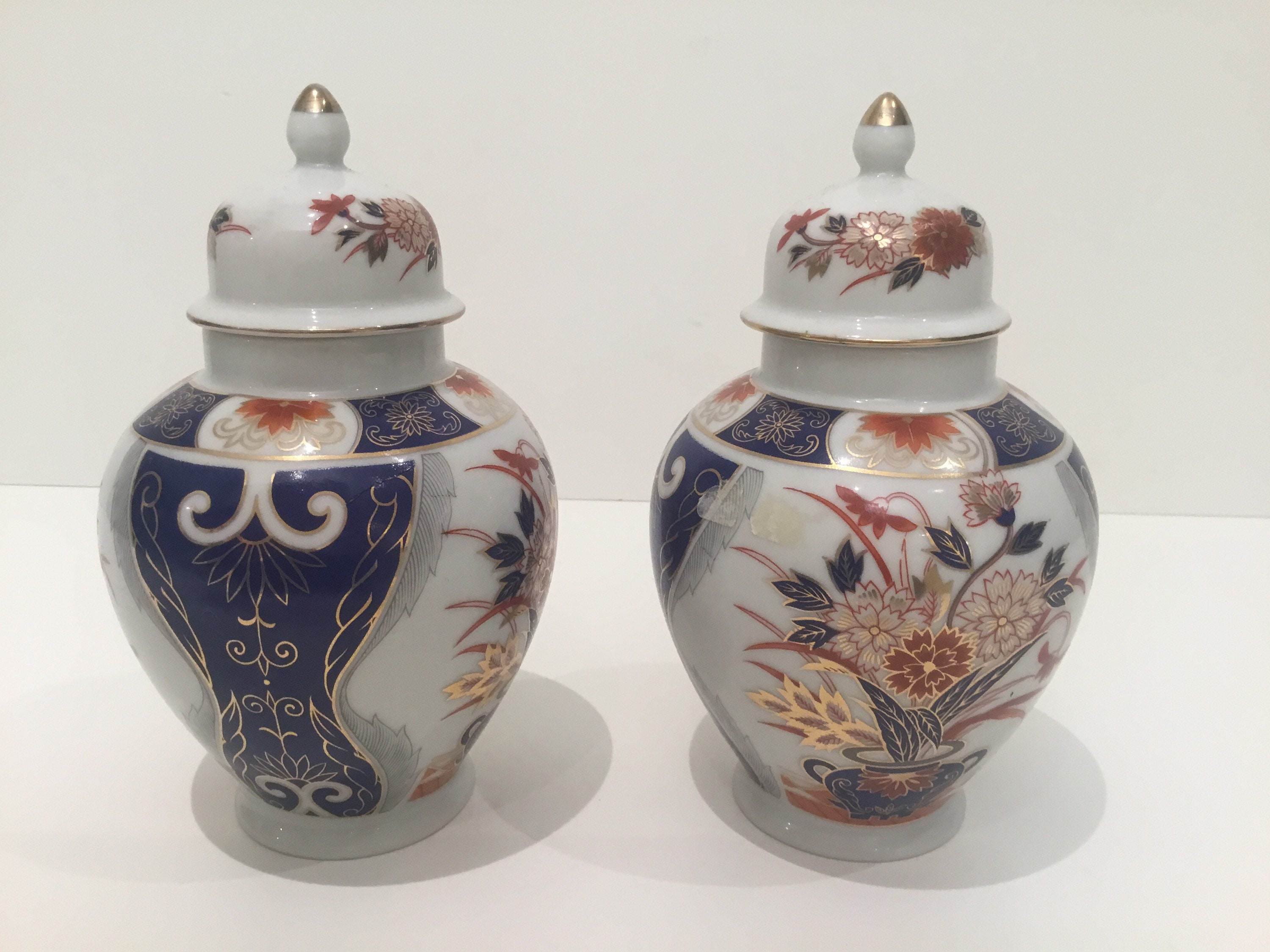 Porcelain Vase 1950s | Home Decor  Collectible, Japanese Arita Imari Eiwa Kinsei — photo 5 of 11
