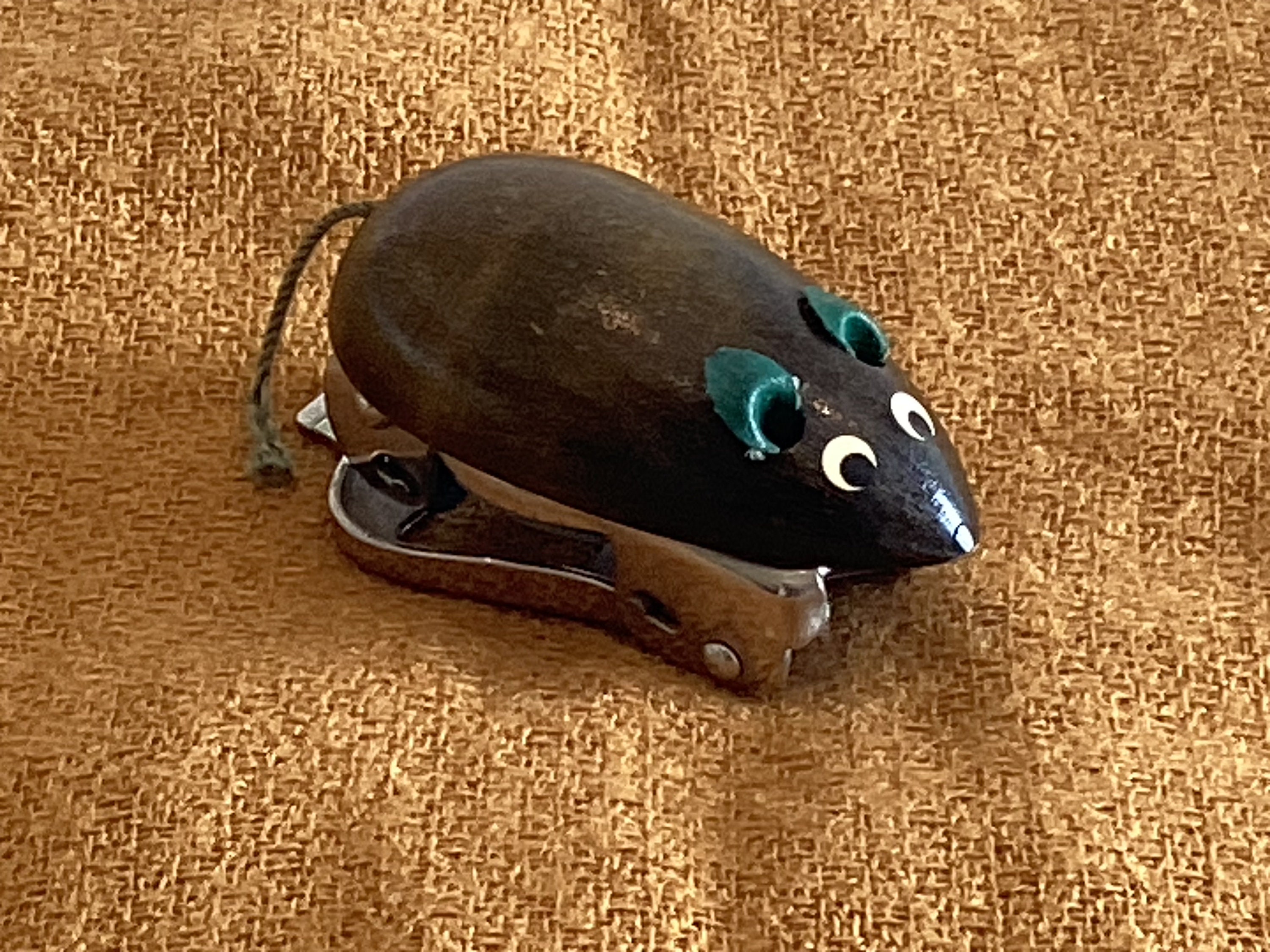 Vintage Bottle Opener | 1960s Mechanical Mouse, Wood Steel Collectible — photo 3 of 6