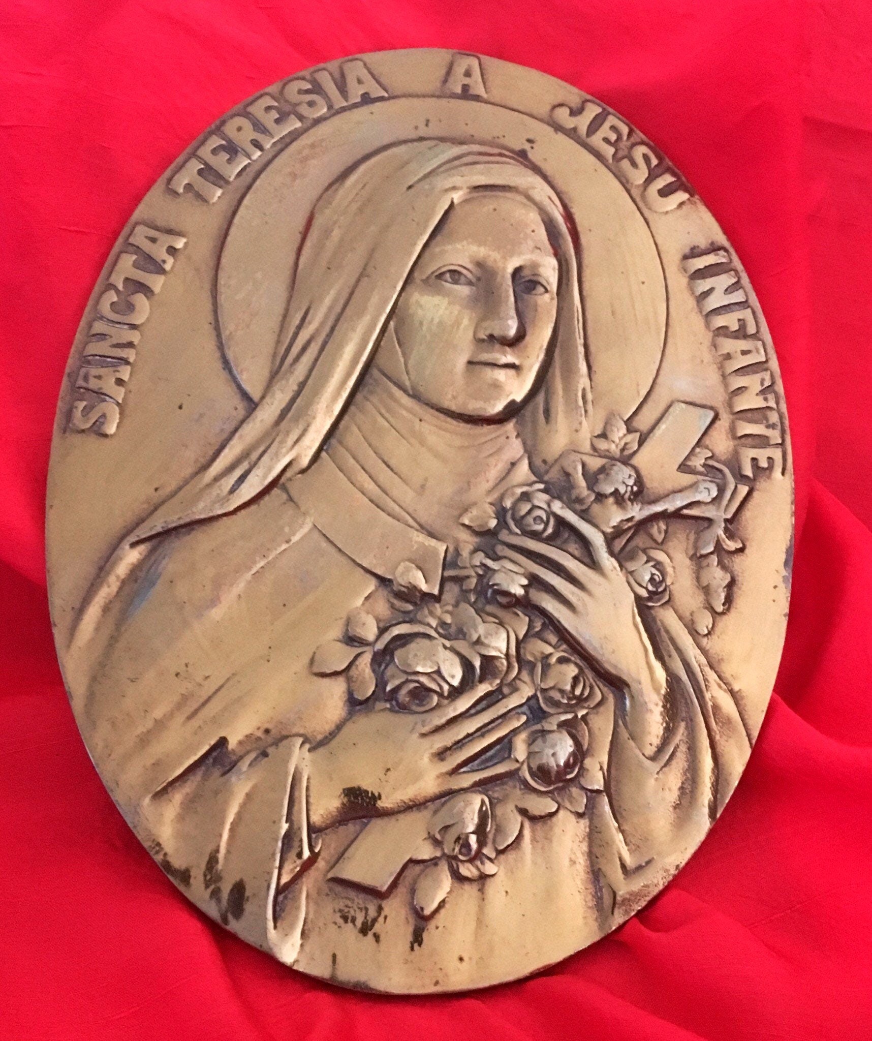 Antique French religious gold bronze plaque (Sancta Teresia A Jesu Infante) — photo 4 of 4