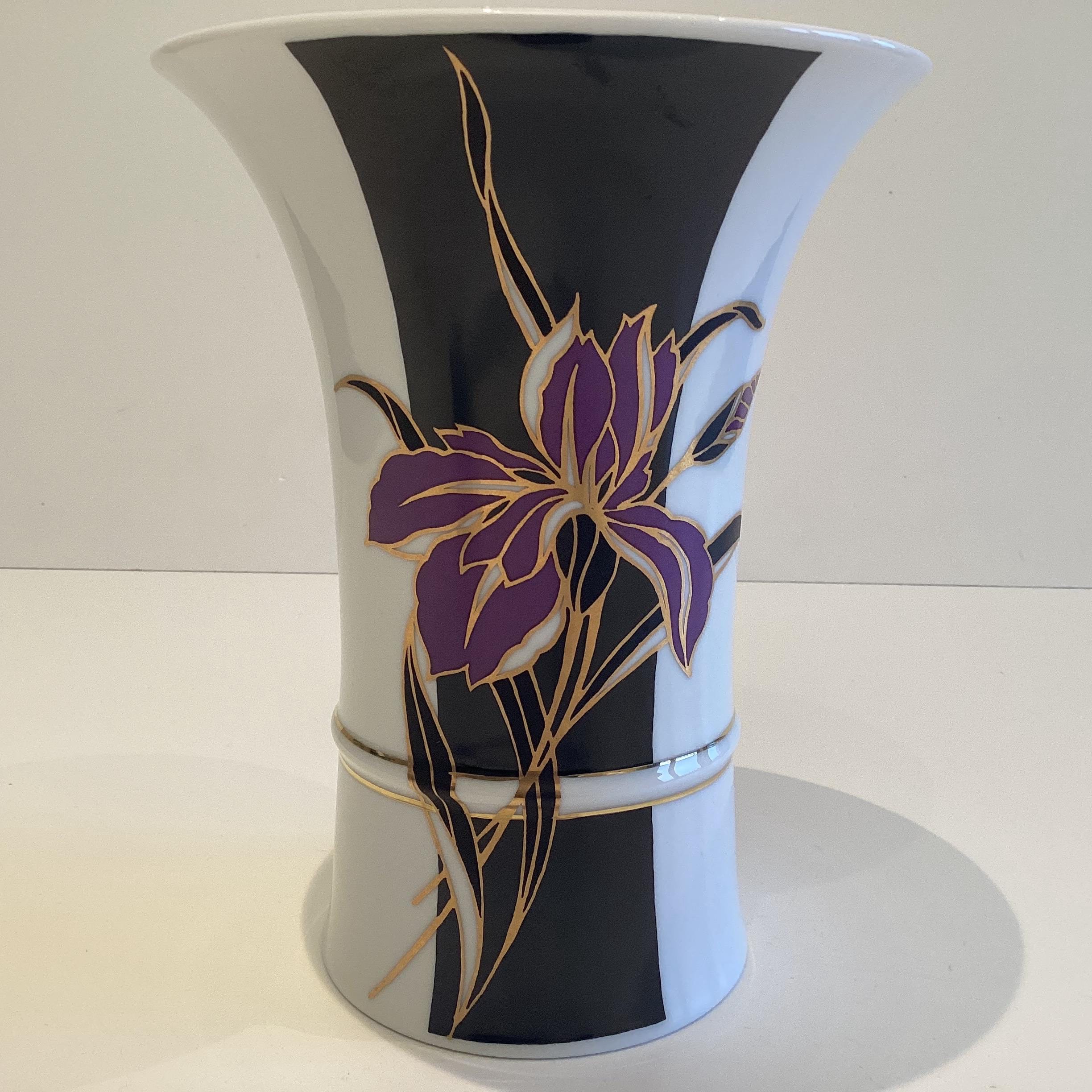 Vintage Porcelain Vase | 1990s Hollóháza Hungary, Floral Gold Decor Rare Model — photo 3 of 8