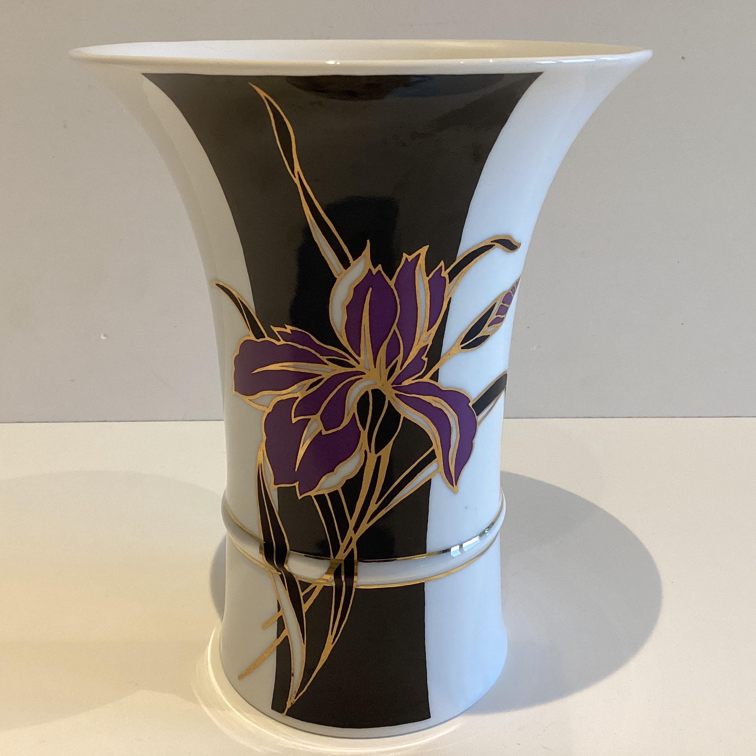 Vintage Porcelain Vase | 1990s Hollóháza Hungary, Floral Gold Decor Rare Model — photo 6 of 8