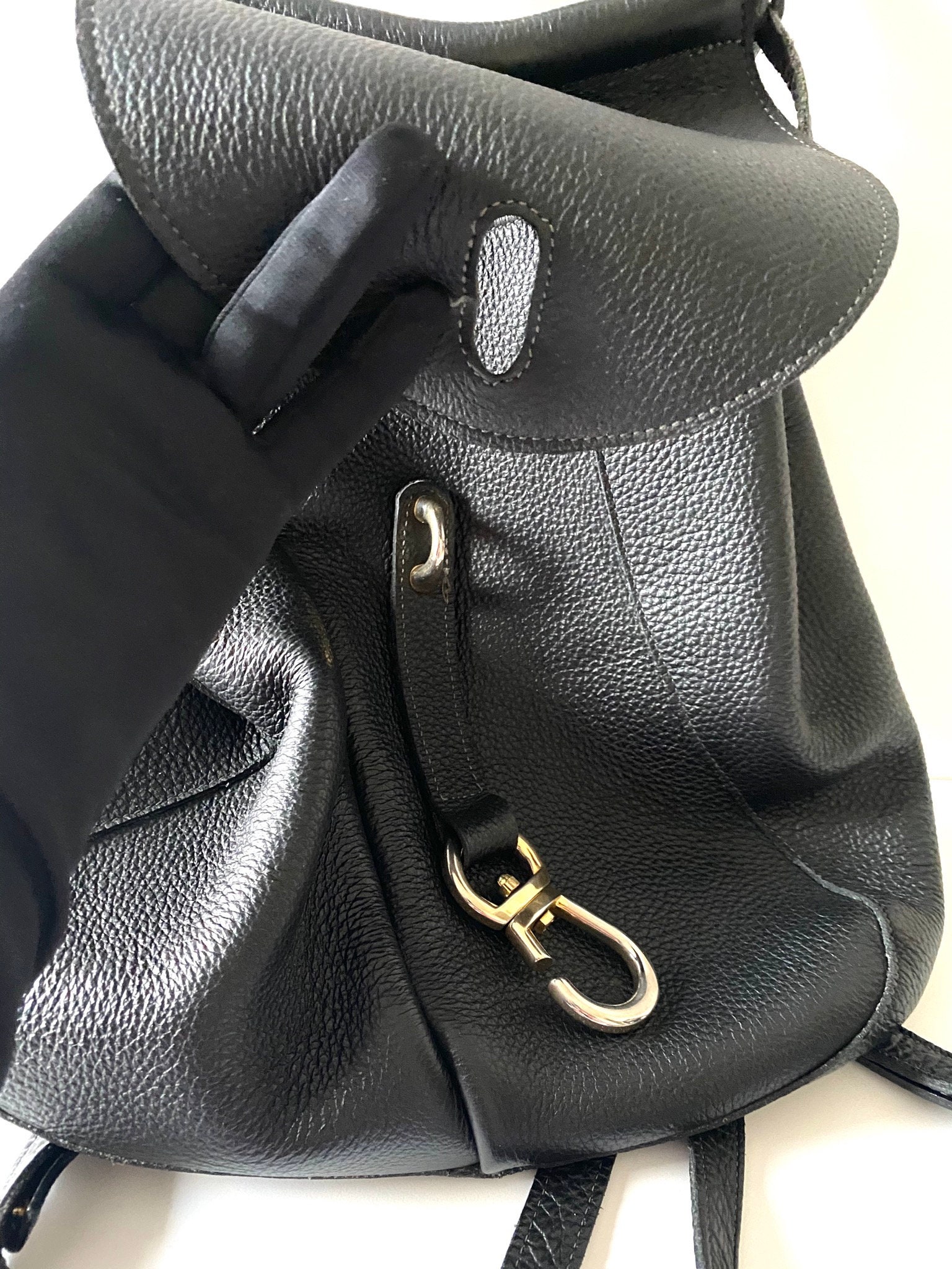 Vintage Backpack | De Belon Brabelco Minimalist Style, Handmade Quality Leather Daypack — photo 4 of 9