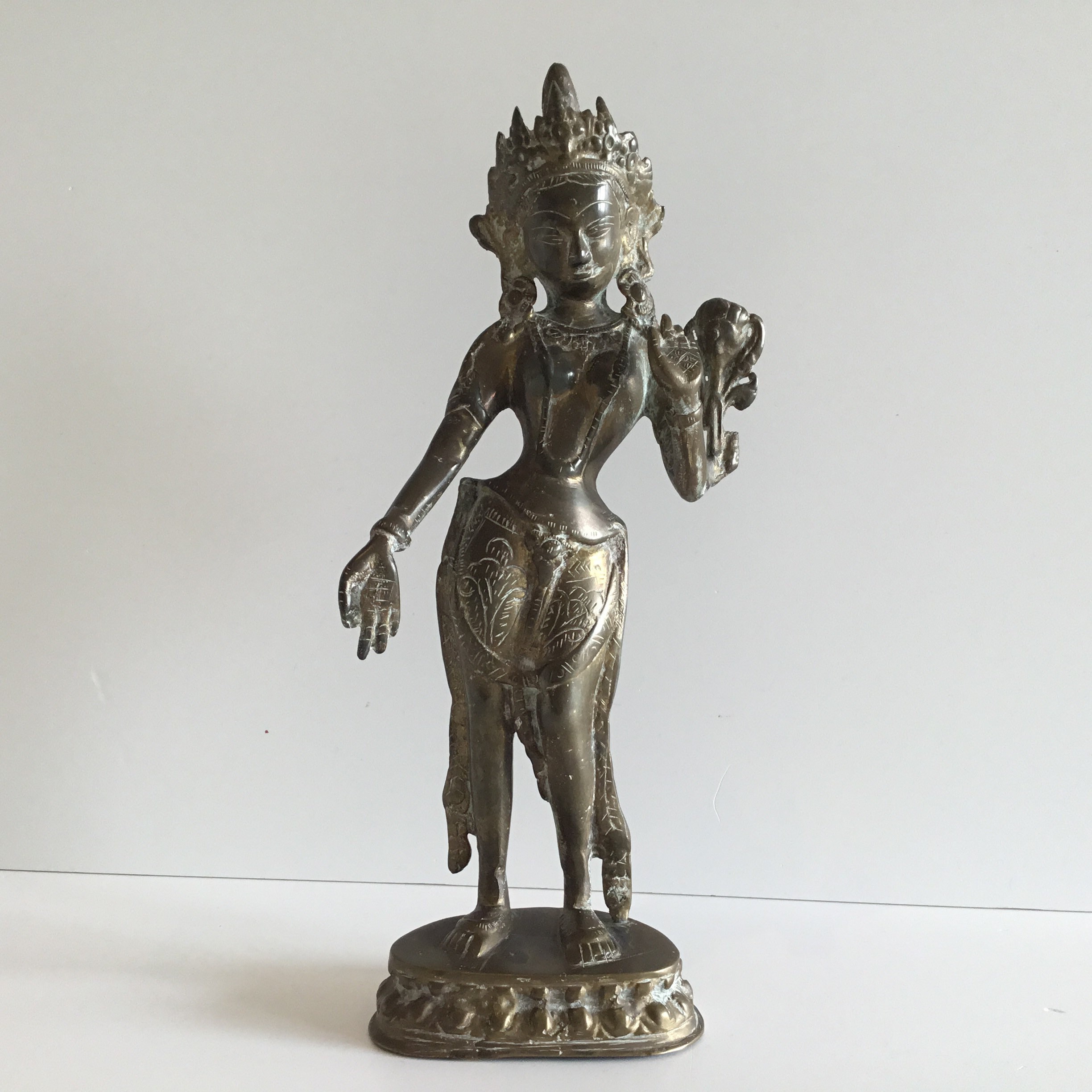 Vintage Bronze Tara Statue | Tibetan Buddhist Deity Figurine, 1900s Asian Sculpture — photo 3 of 10