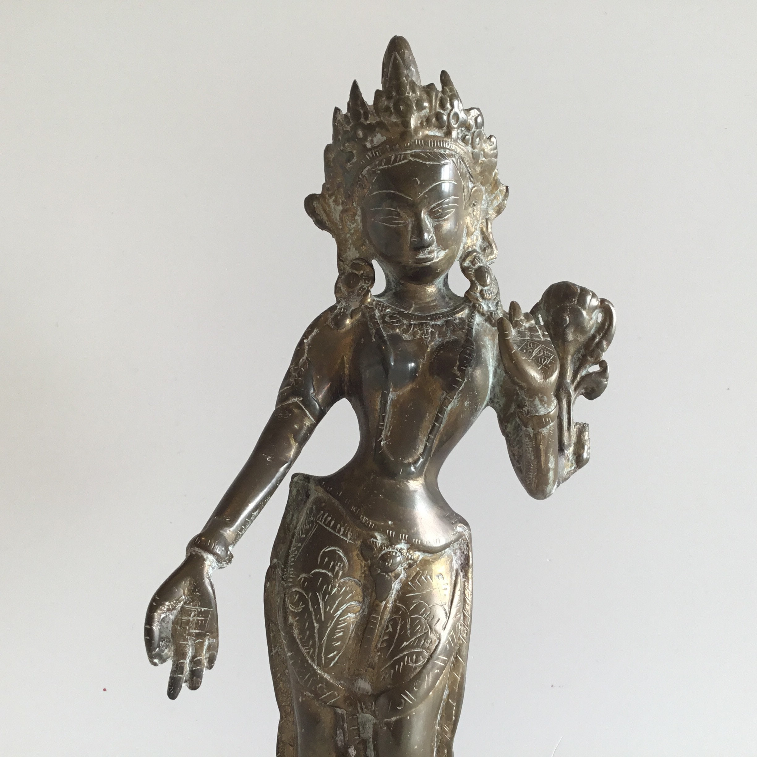Vintage Bronze Tara Statue | Tibetan Buddhist Deity Figurine, 1900s Asian Sculpture — photo 8 of 10