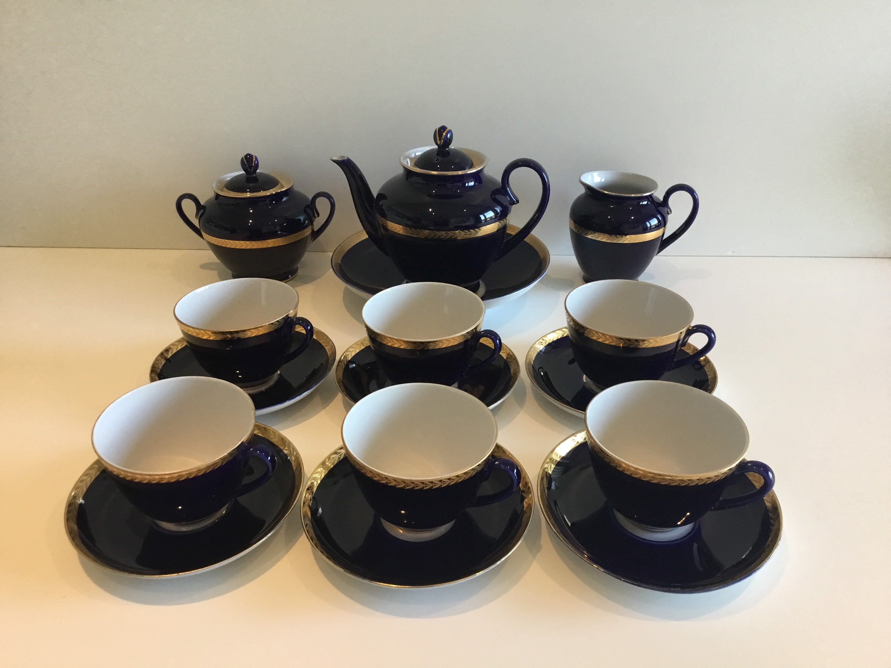 Vintage Porcelain Tea & Coffee Set (1970s, Blue an Gold, Lomonosov) — photo 2 of 10