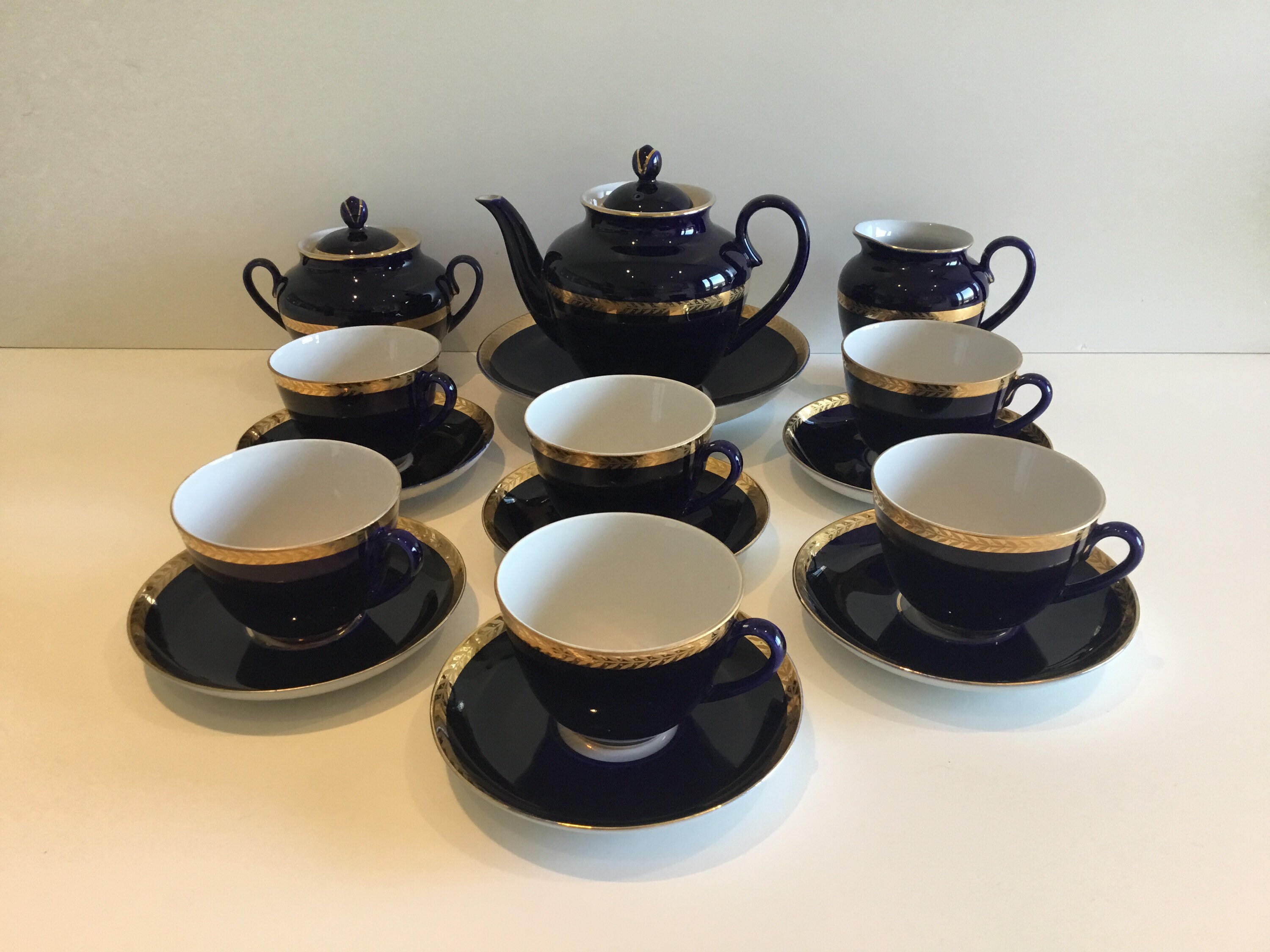 Vintage Porcelain Tea & Coffee Set (1970s, Blue an Gold, Lomonosov) — photo 3 of 10