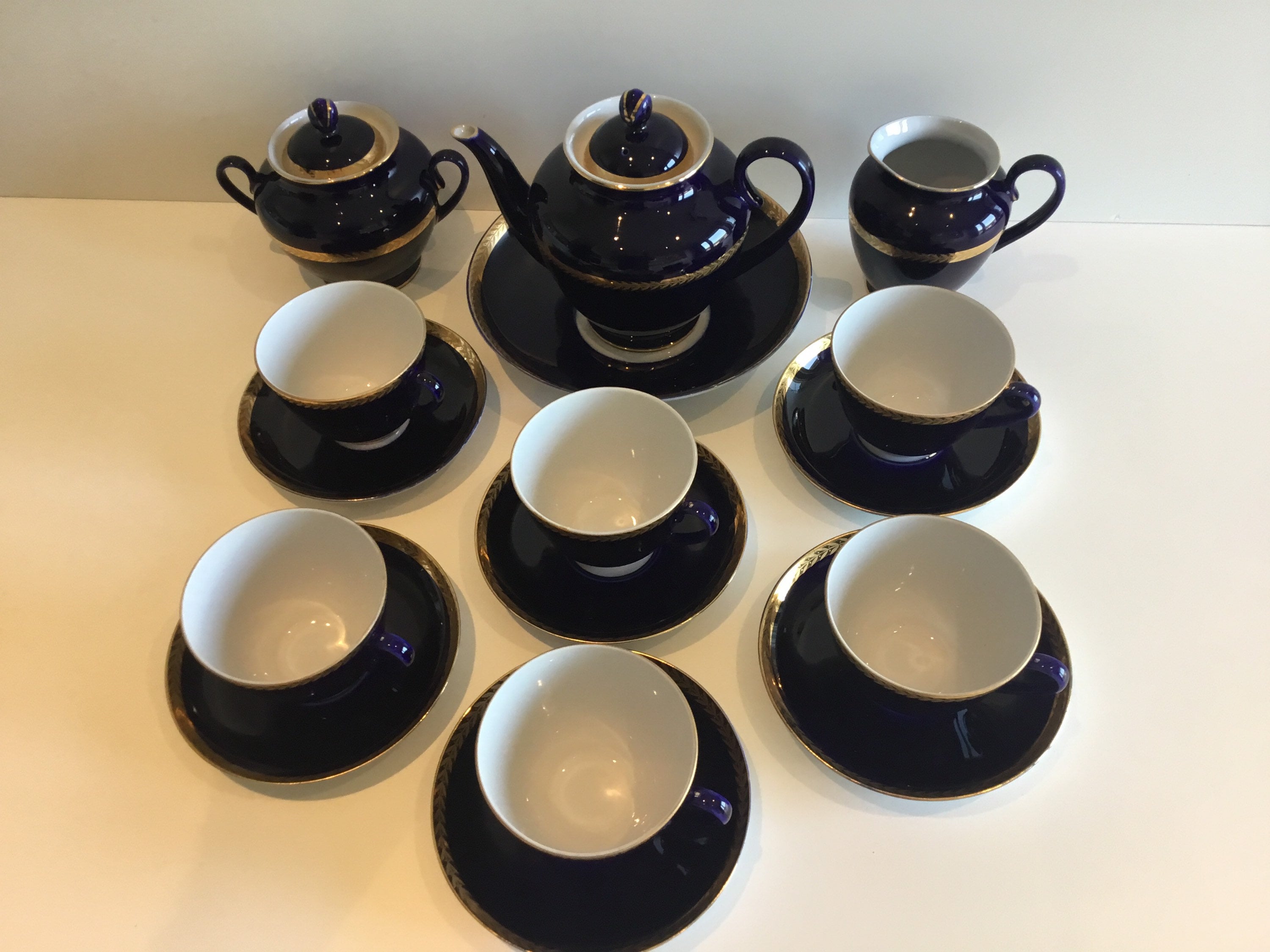 Vintage Porcelain Tea & Coffee Set (1970s, Blue an Gold, Lomonosov) — photo 5 of 10