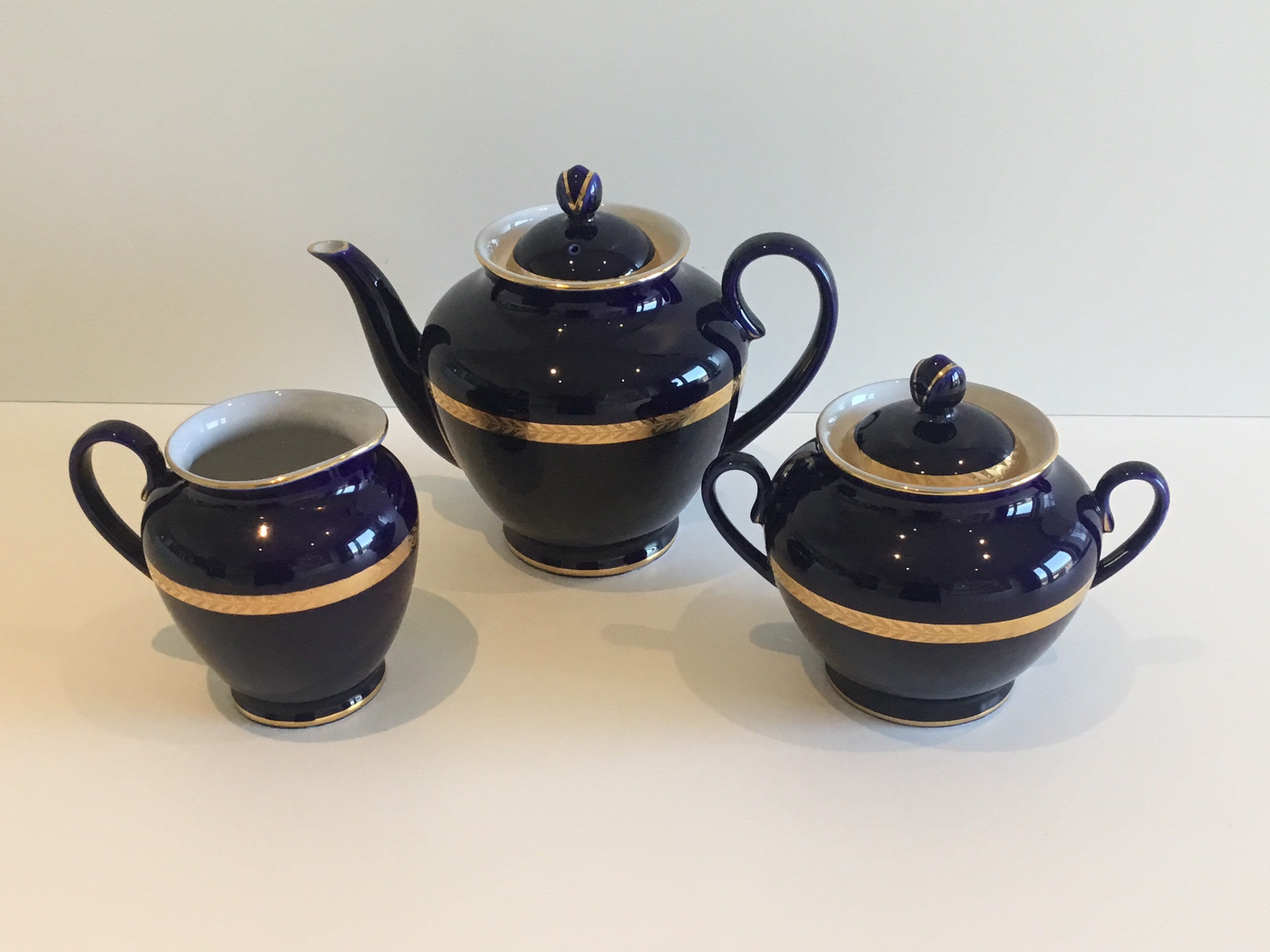 Vintage Porcelain Tea & Coffee Set (1970s, Blue an Gold, Lomonosov) — photo 6 of 10