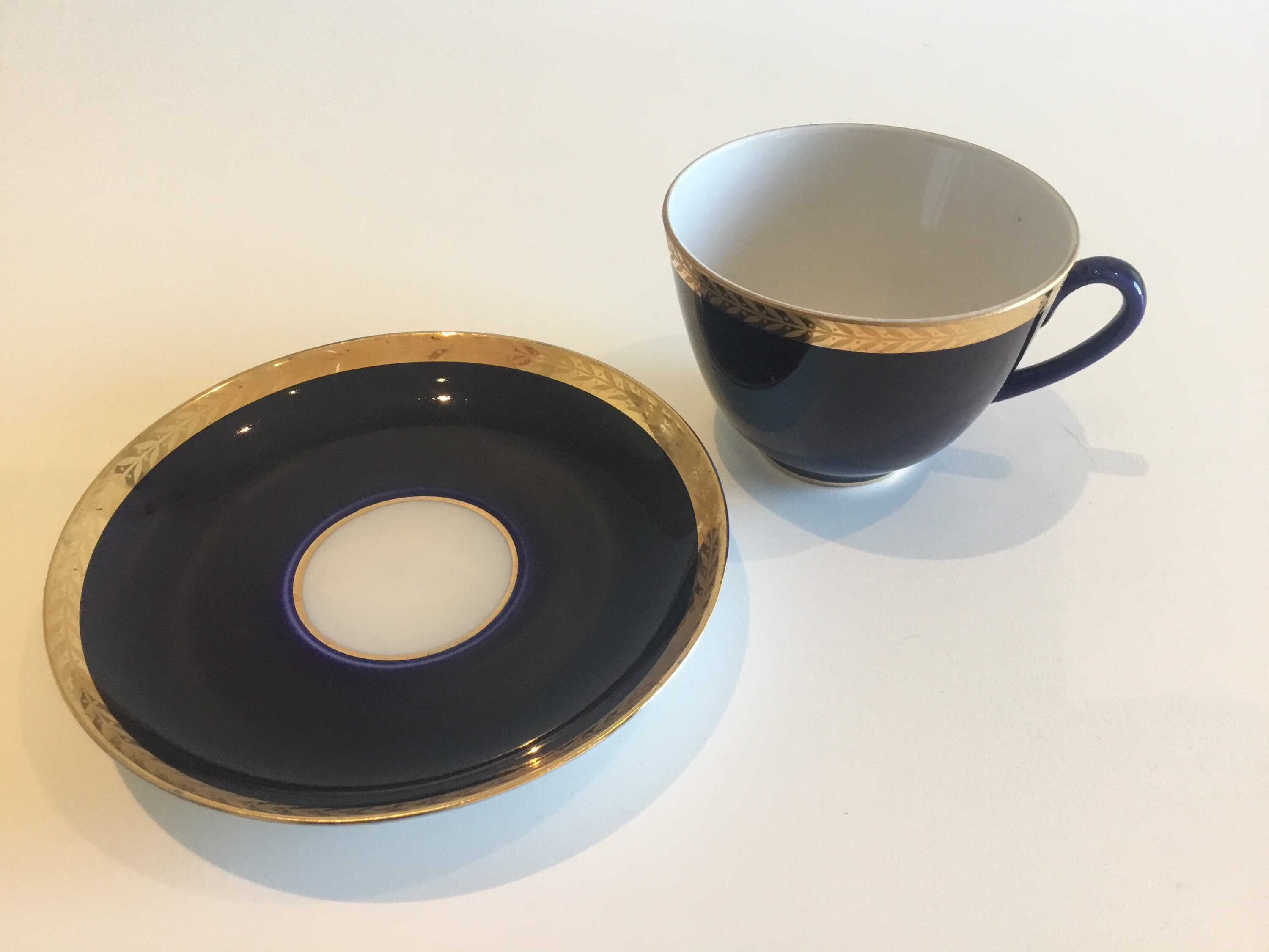 Vintage Porcelain Tea & Coffee Set (1970s, Blue an Gold, Lomonosov) — photo 8 of 10